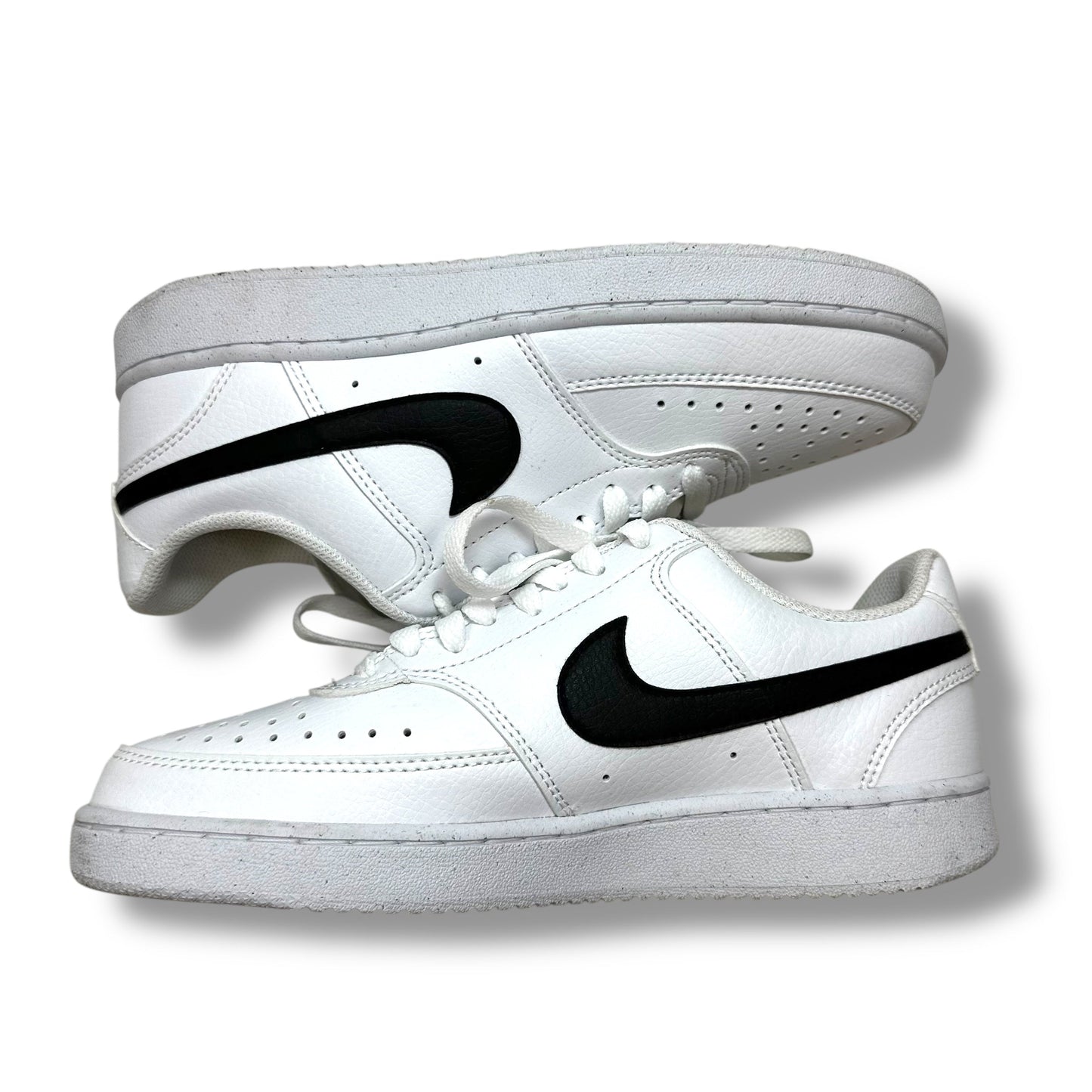 Shoes Sneakers By Nike In White, Size: 8