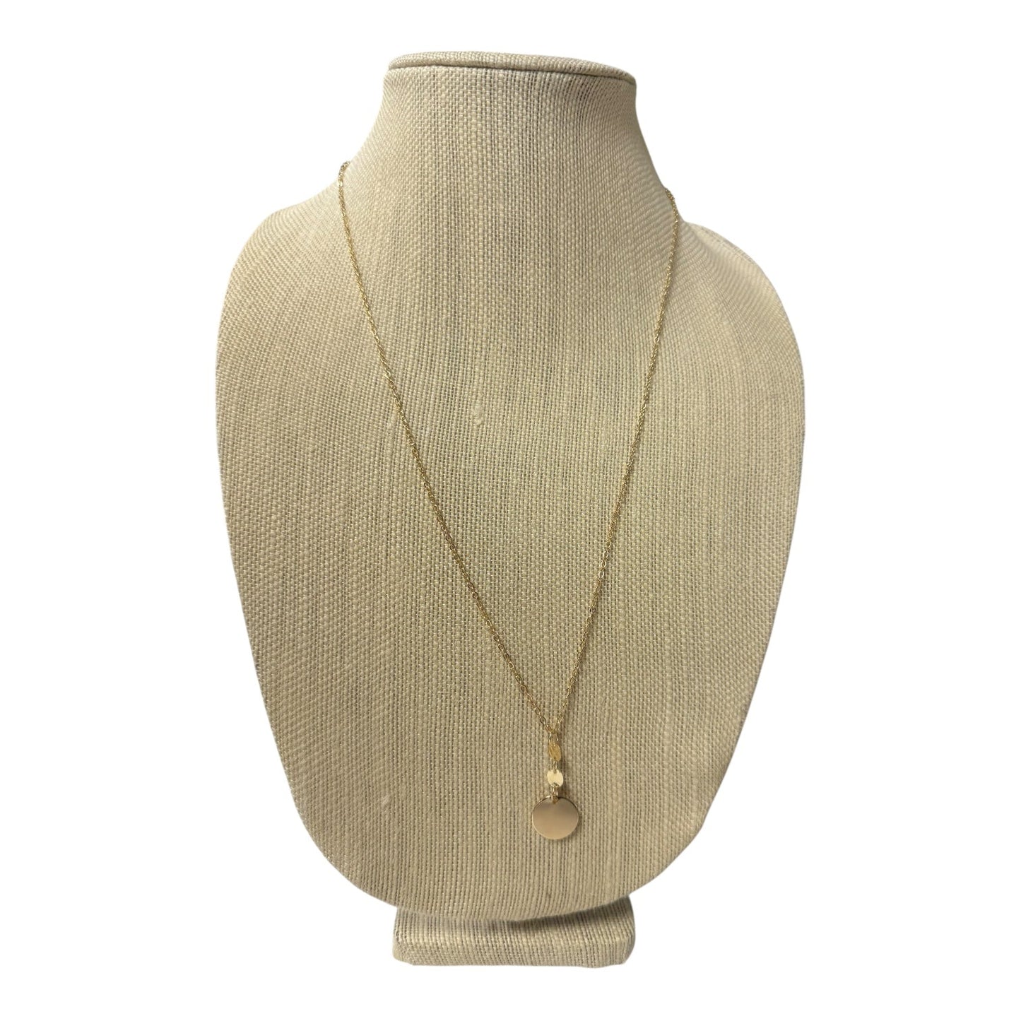 Necklace Charm By Clothes Mentor In Gold