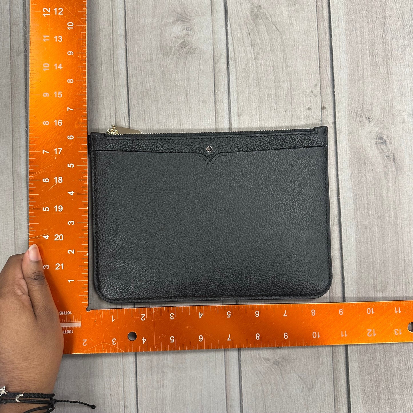 Clutch Designer By Kate Spade, Size: Medium