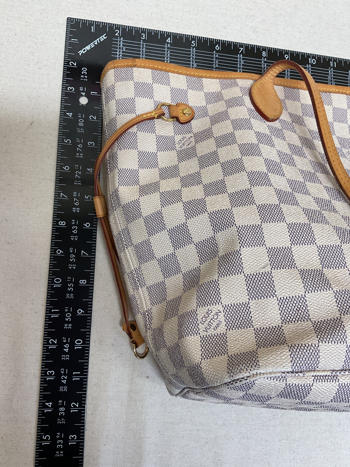 Handbag Luxury Designer By Louis Vuitton In Grey & White, Size:Medium