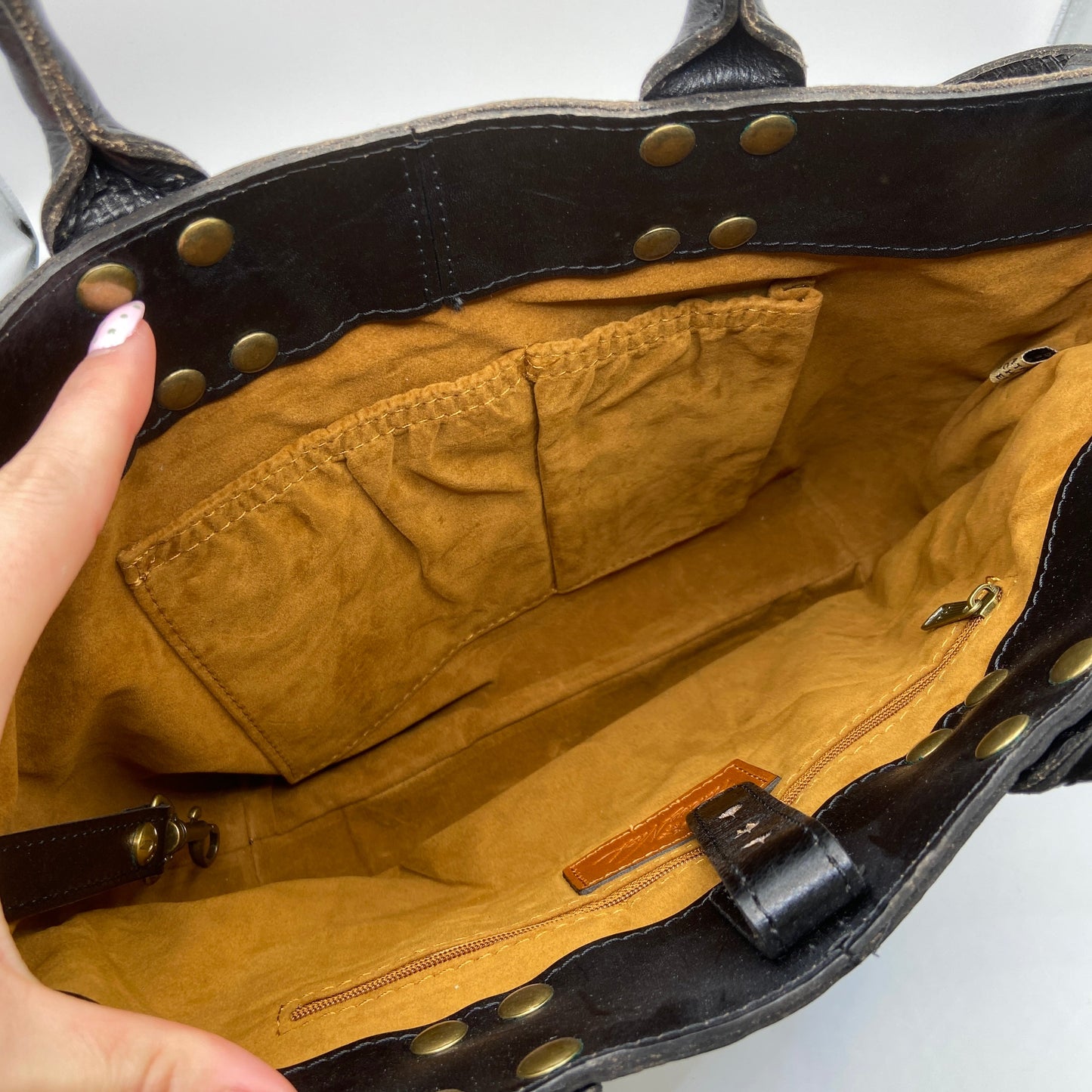 Handbag Designer By Patricia Nash, Size: Large