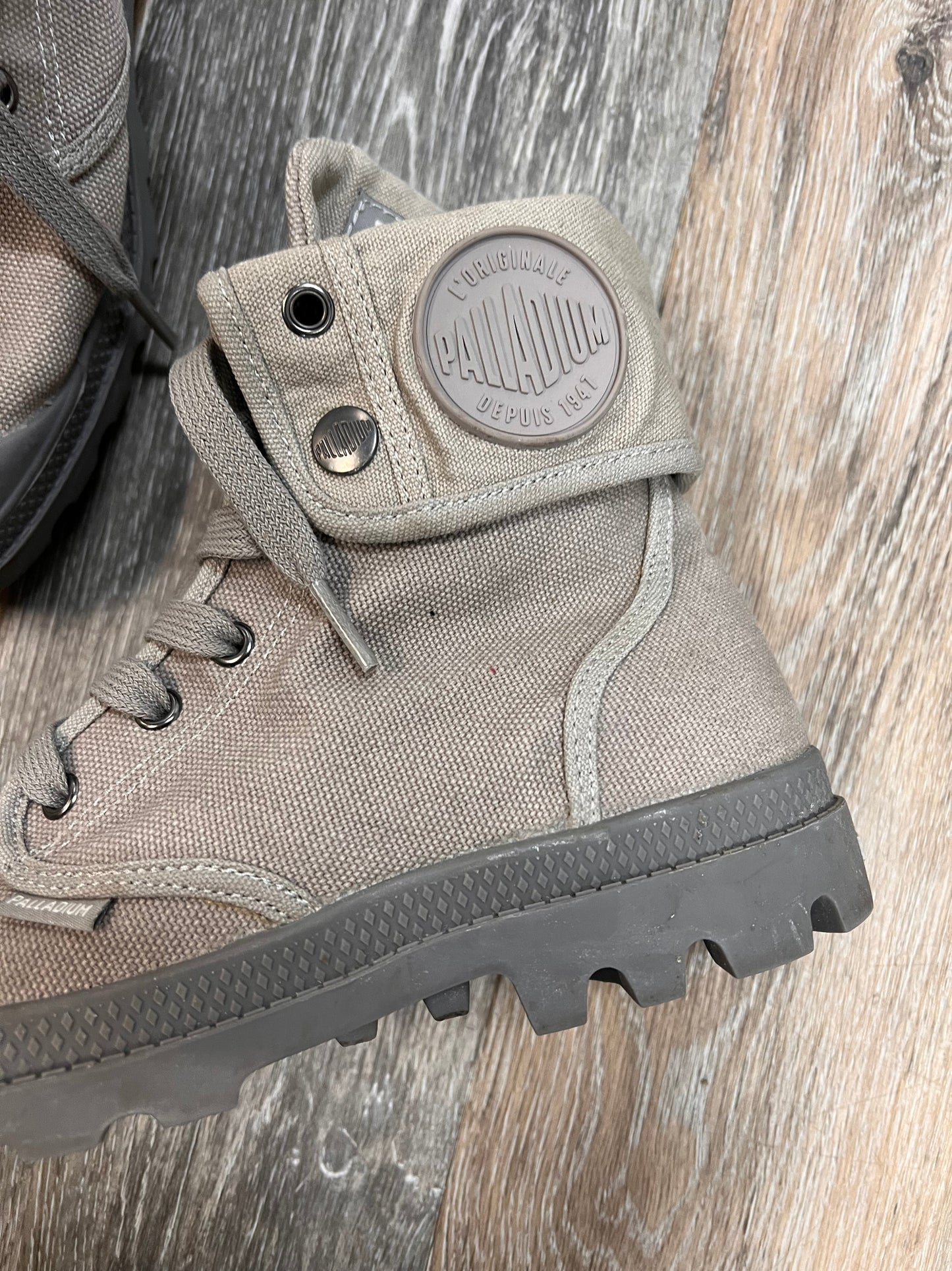 Boots Ankle Heels By Palladium Size: 8.5