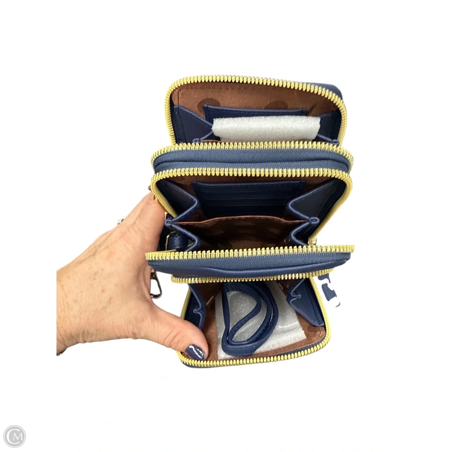 Crossbody By Clothes Mentor, Size: Small