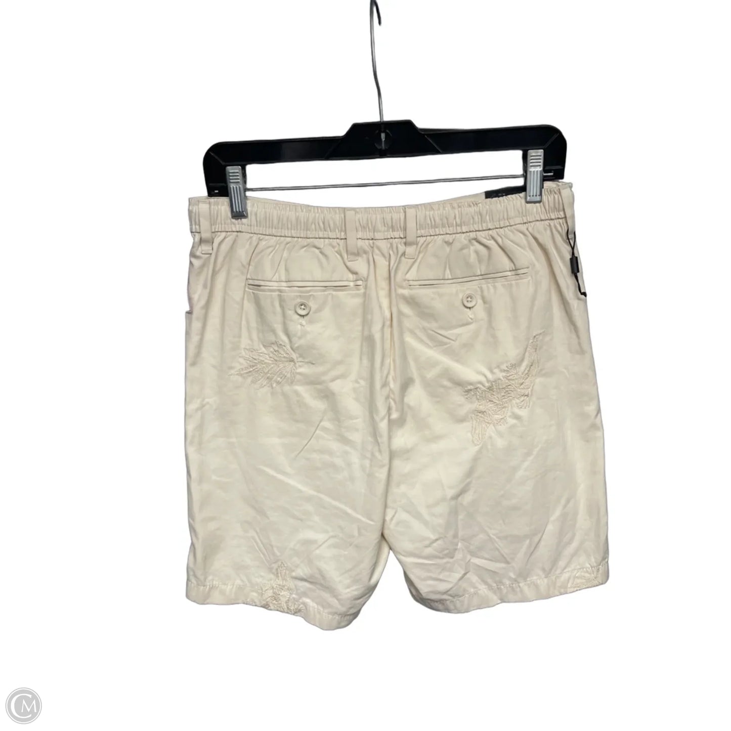 Shorts By Clothes Mentor In Cream, Size: 16