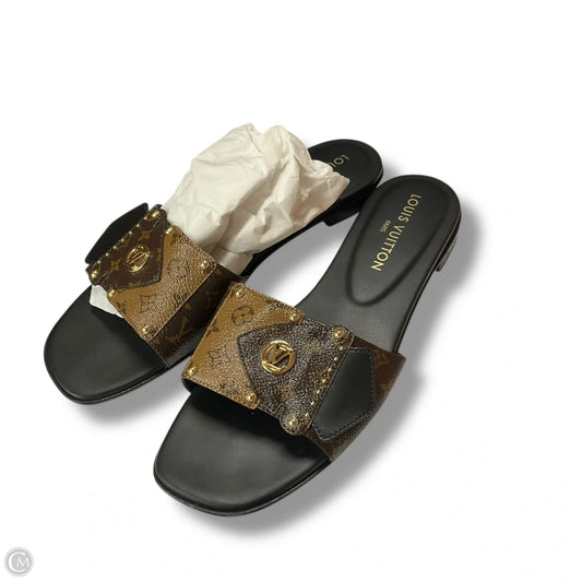 Sandals Luxury Designer By Louis Vuitton In Brown, Size: 10