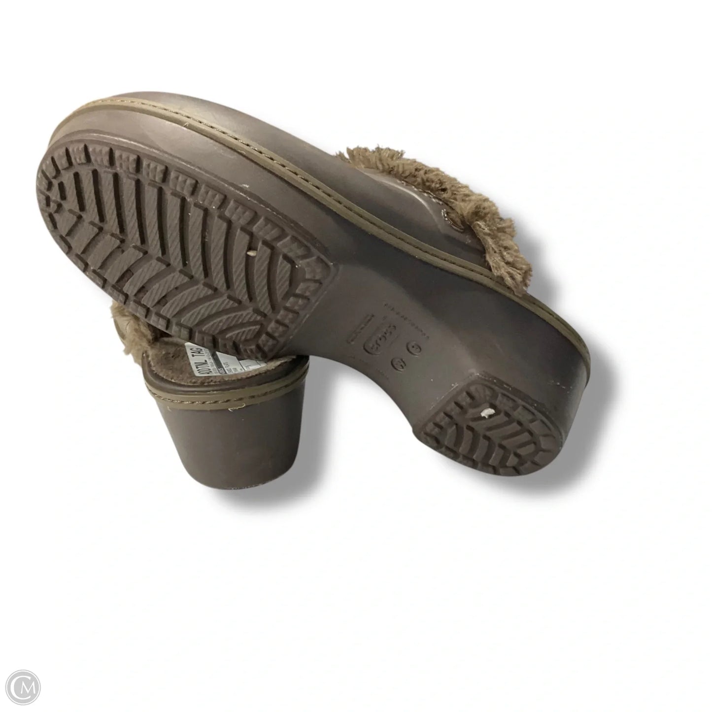 Shoes Flats By Crocs In Brown, Size: 9