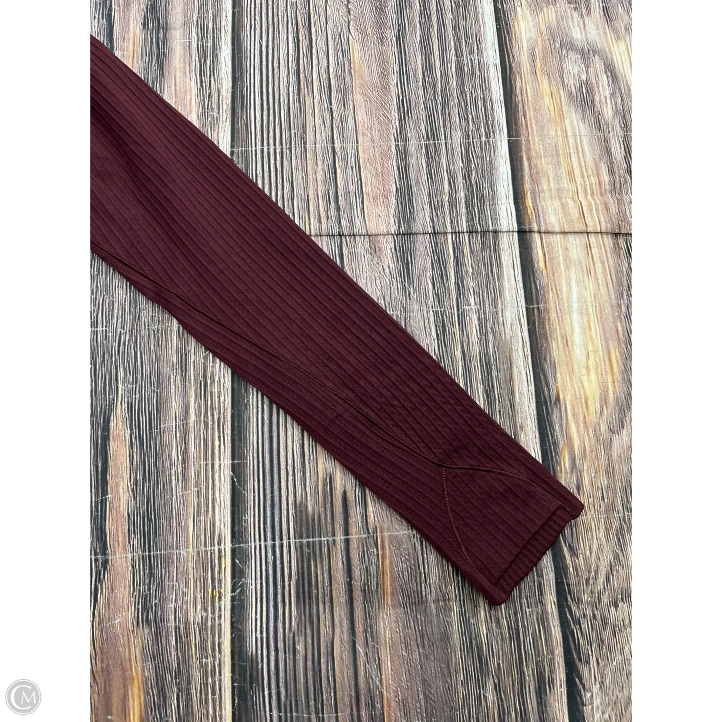 Athletic Top Long Sleeve Crewneck By Lululemon In Maroon, Size: M