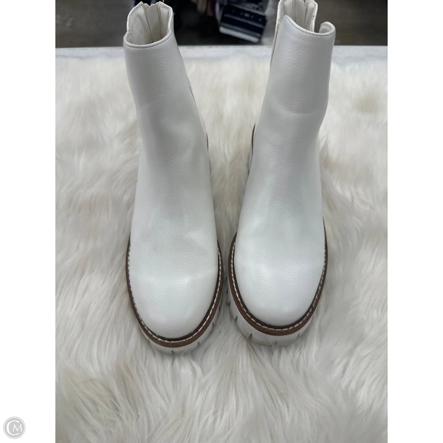 Boots Ankle Heels By Coconuts In White, Size: 8