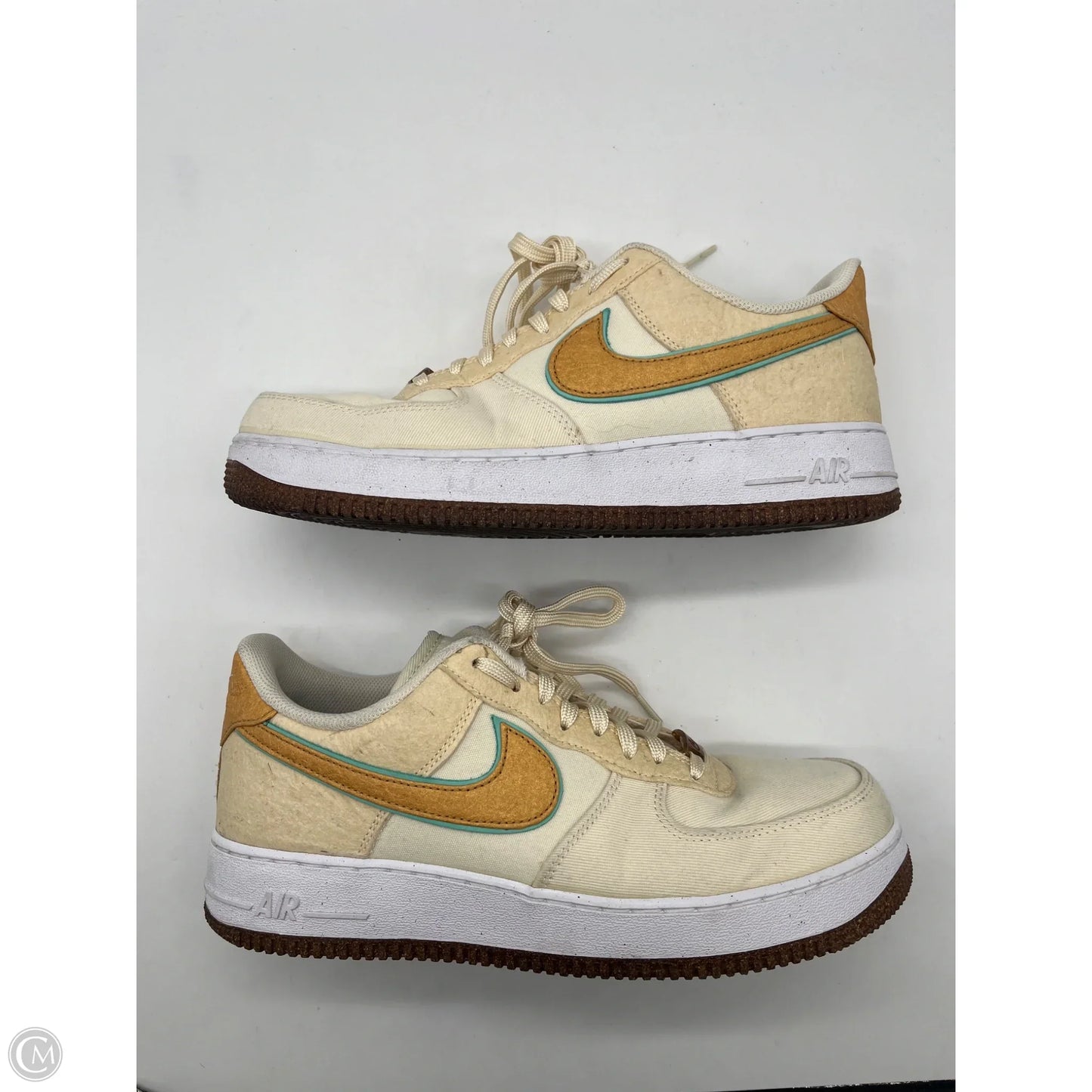 Shoes Sneakers By Nike In Yellow, Size: 10