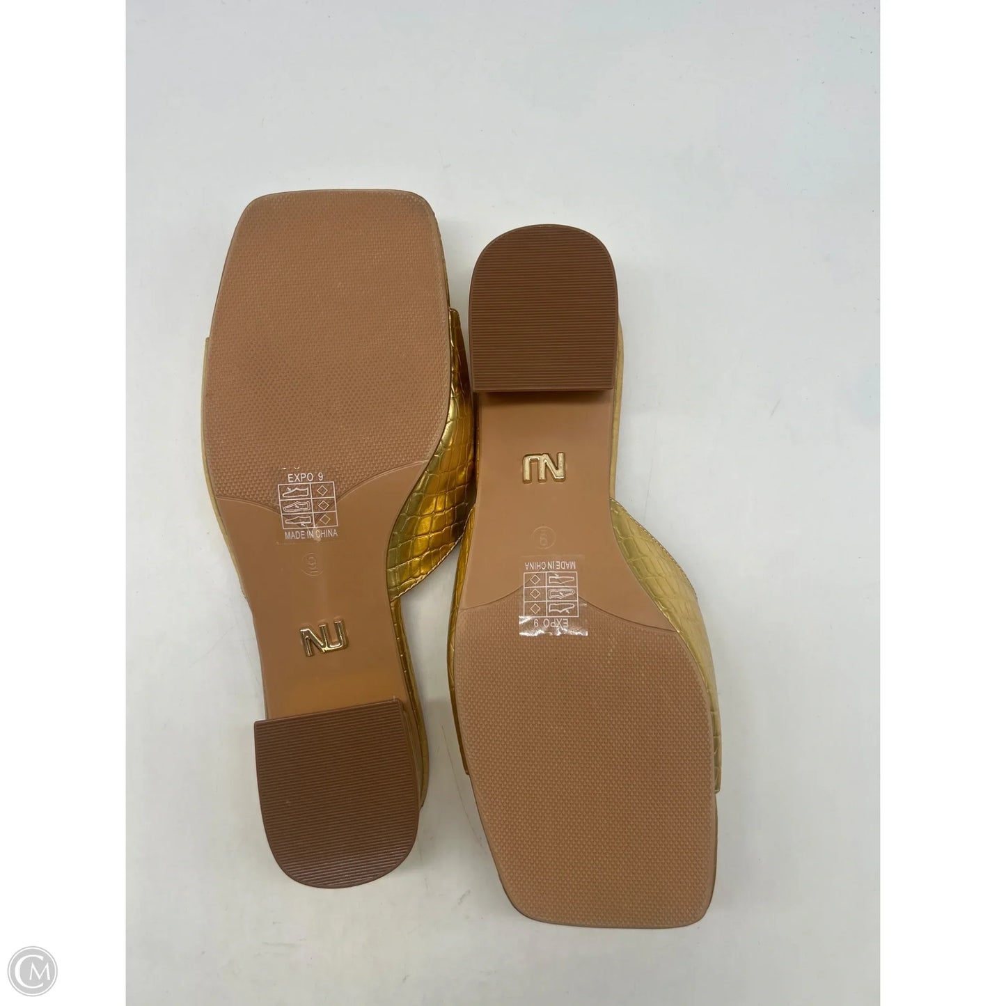 Sandals Heels Block By Clothes Mentor In Gold, Size: 9
