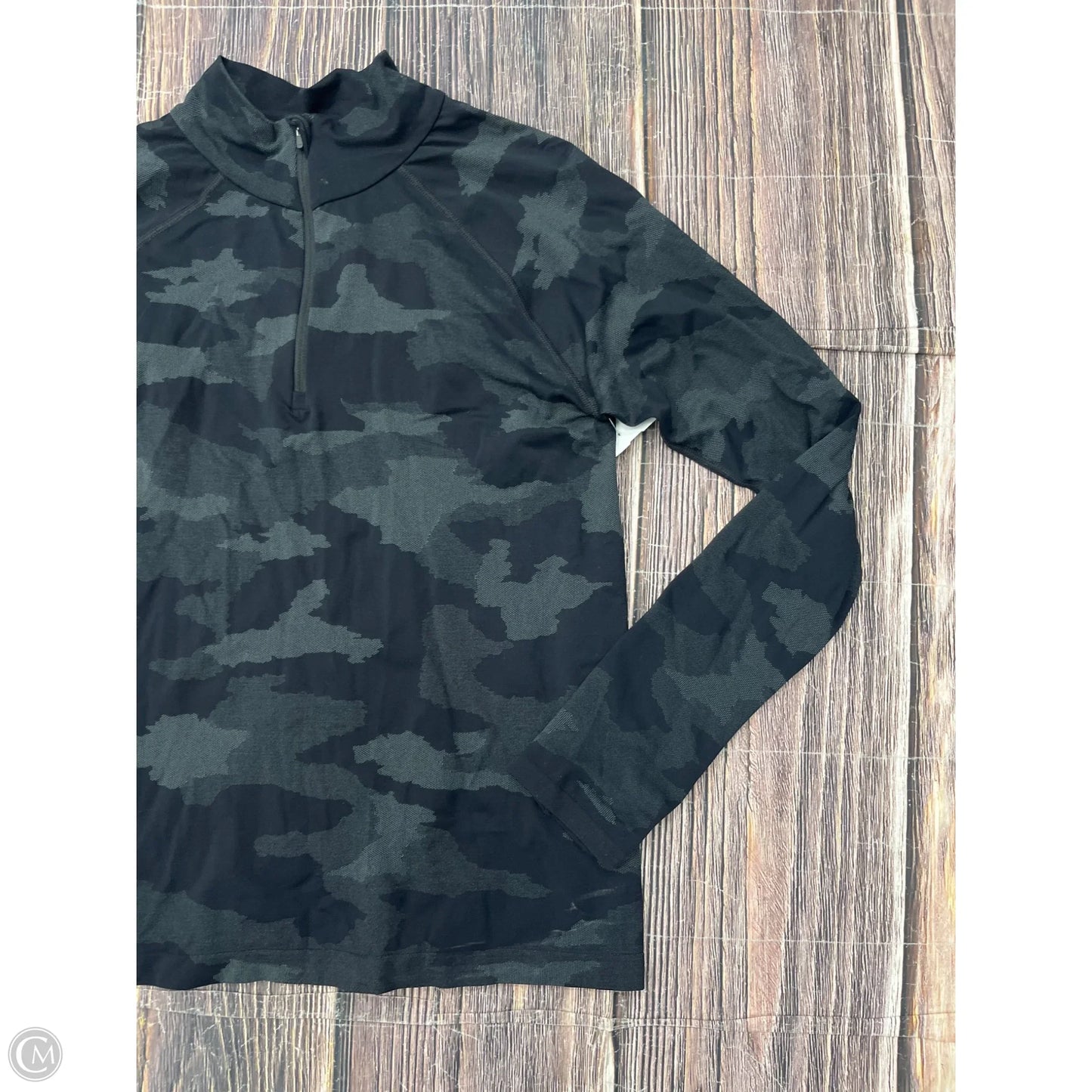 Athletic Top Long Sleeve Collar By Athleta In Camouflage Print, Size: Xl