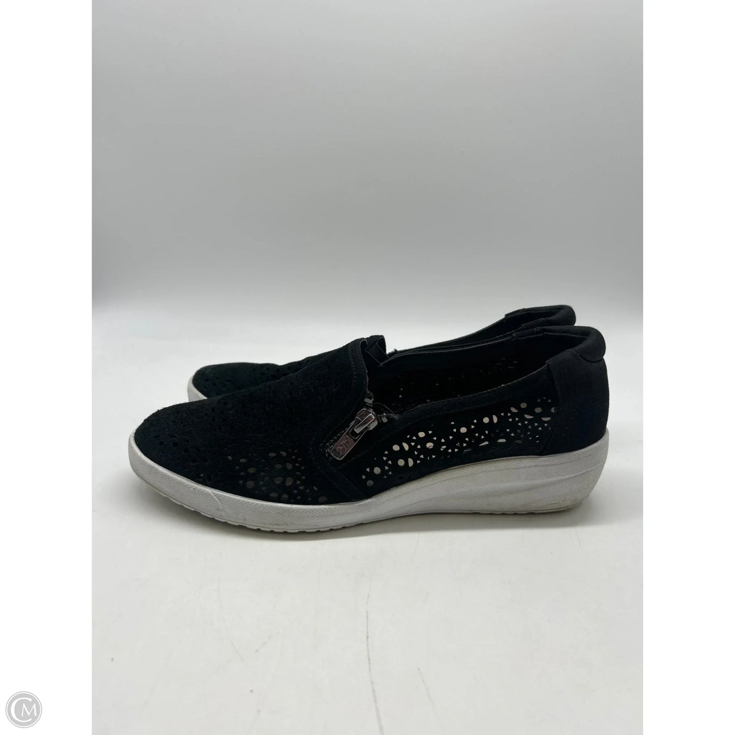 Shoes Sneakers By Anne Klein In Black, Size: 8.5