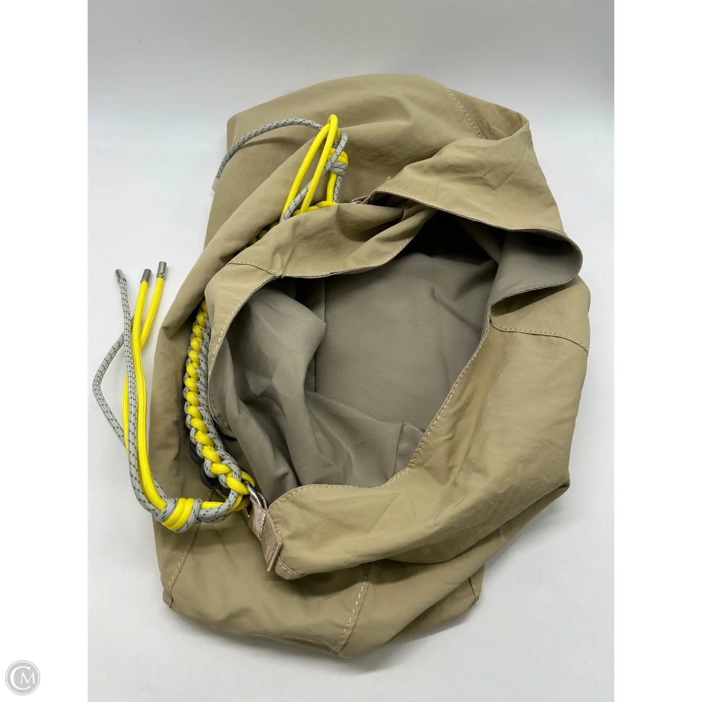 Tote By Clothes Mentor, Size: Medium