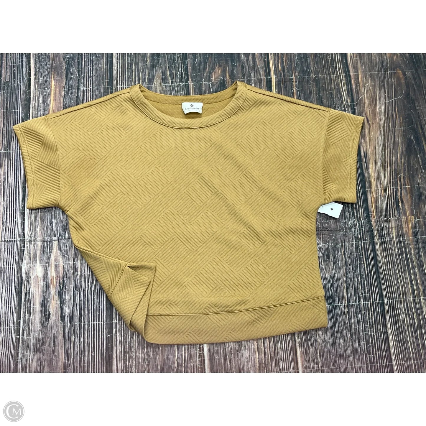 Top Short Sleeve By Betseys Boutique Shop In Tan, Size: M