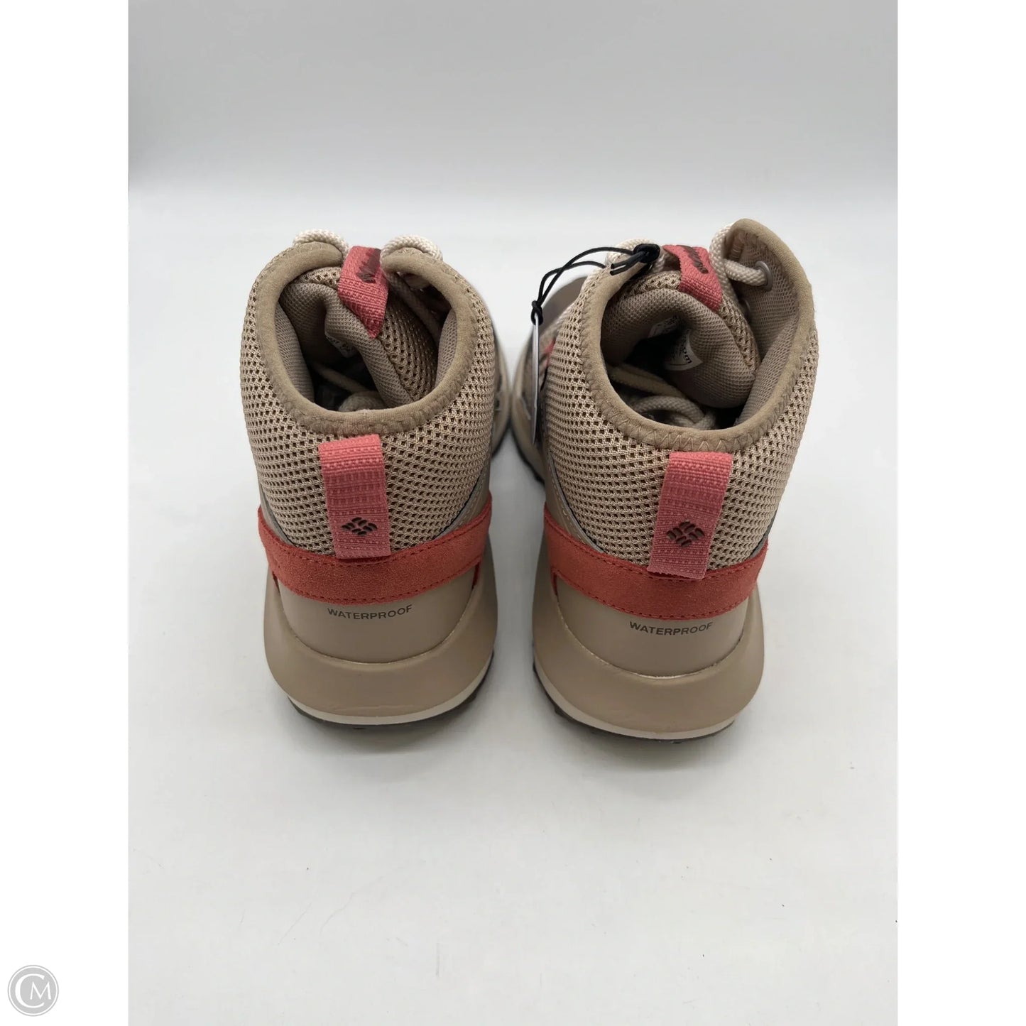 Shoes Hiking By Columbia In Tan, Size: 8
