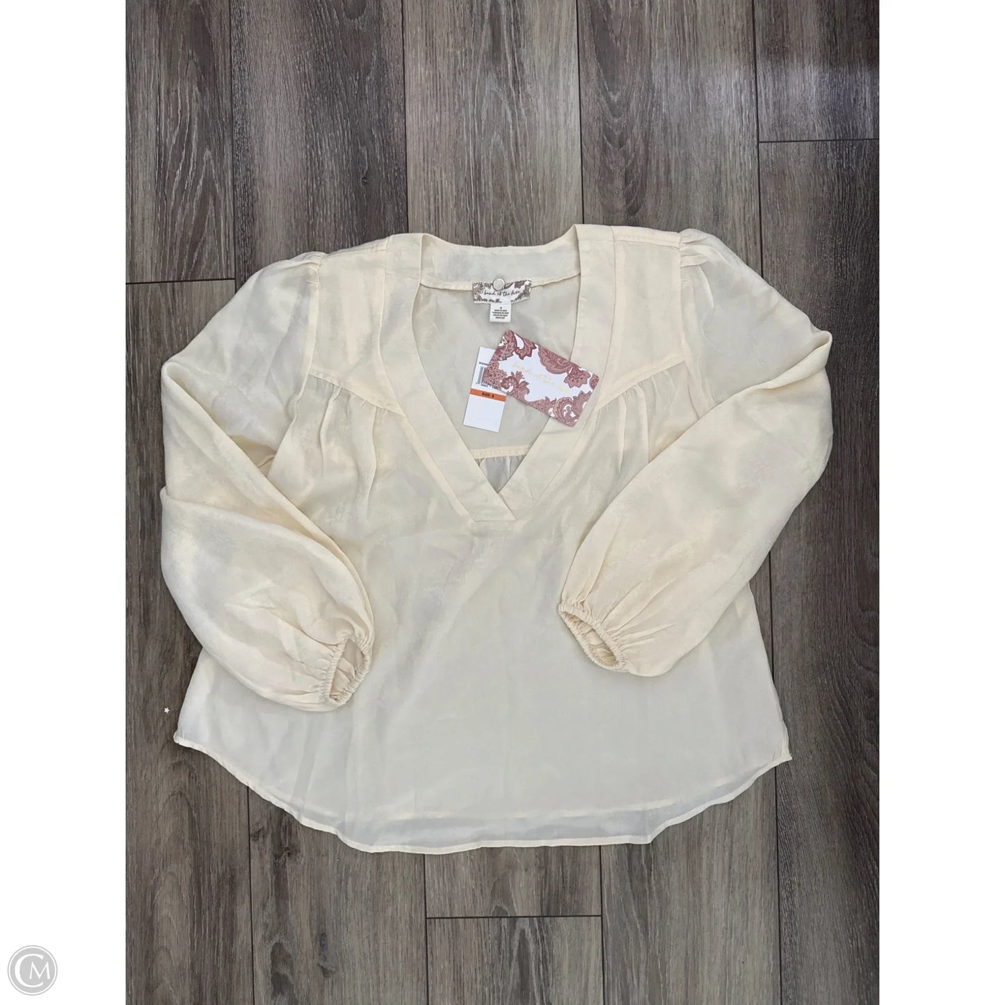 Top Long Sleeve By Clothes Mentor In Cream, Size: S