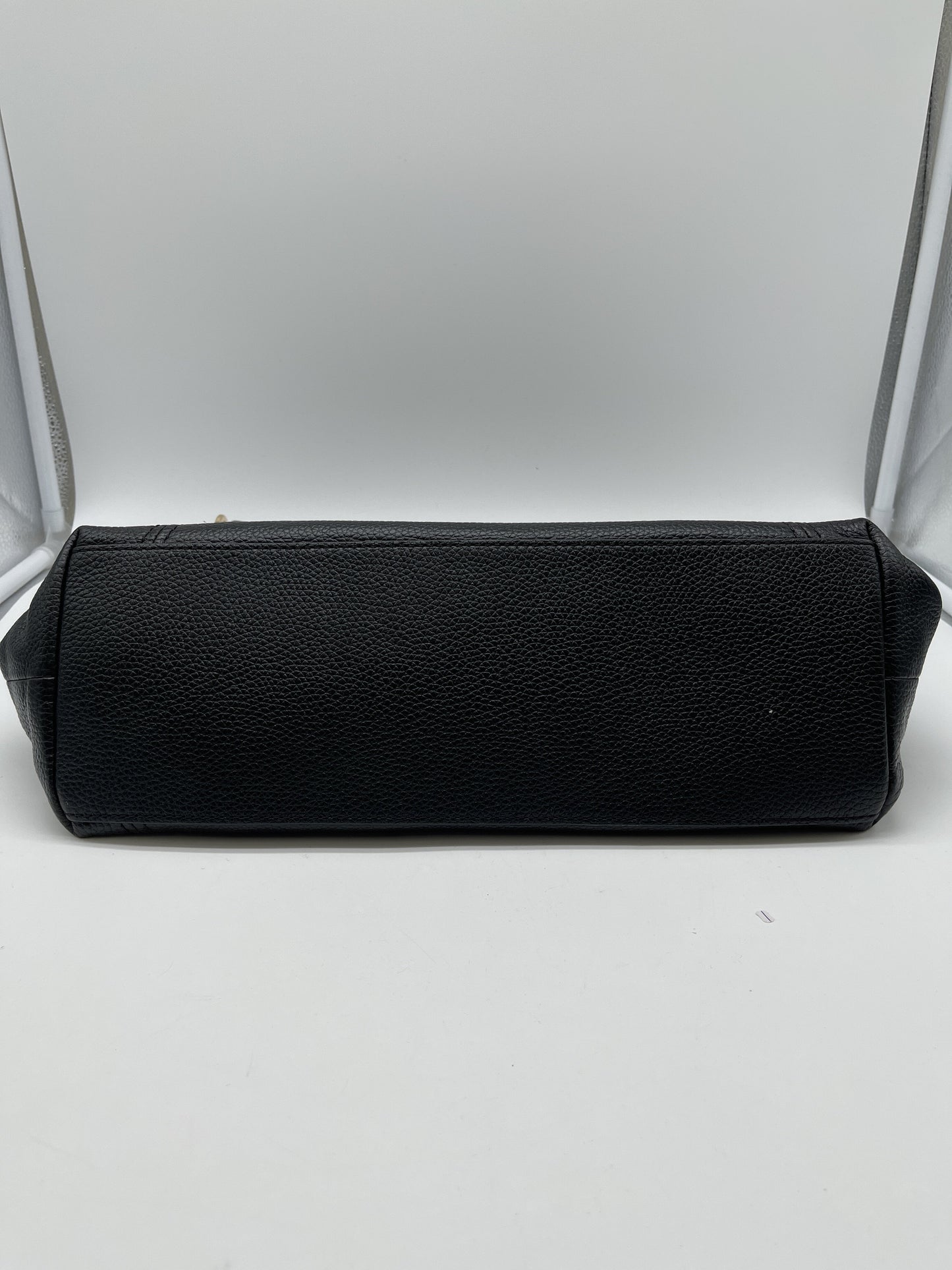 Handbag Designer By Michael Kors Size: Large