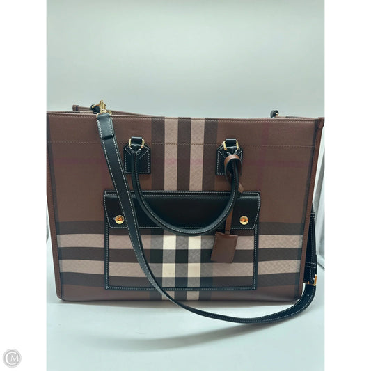 Handbag Luxury Designer By Burberry, Size: Large