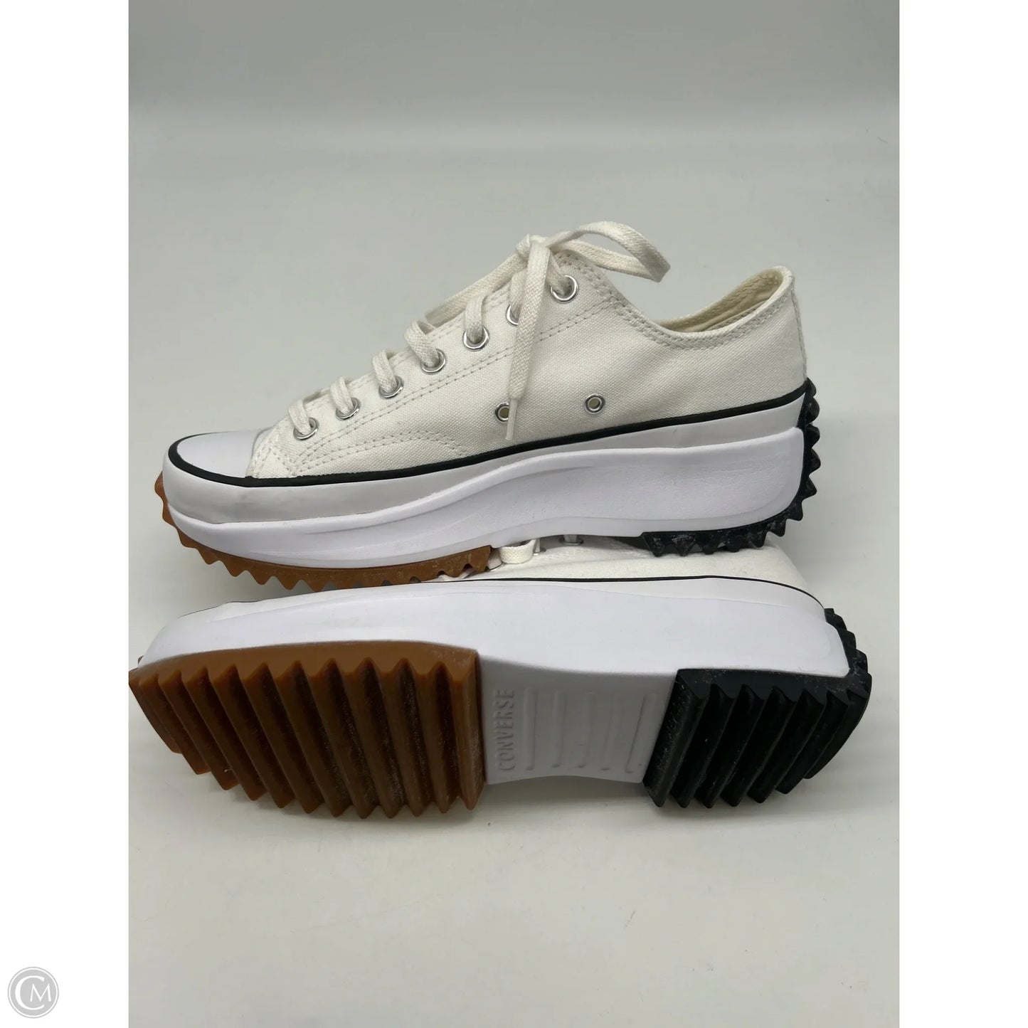 Shoes Sneakers By Converse In Cream, Size: 10