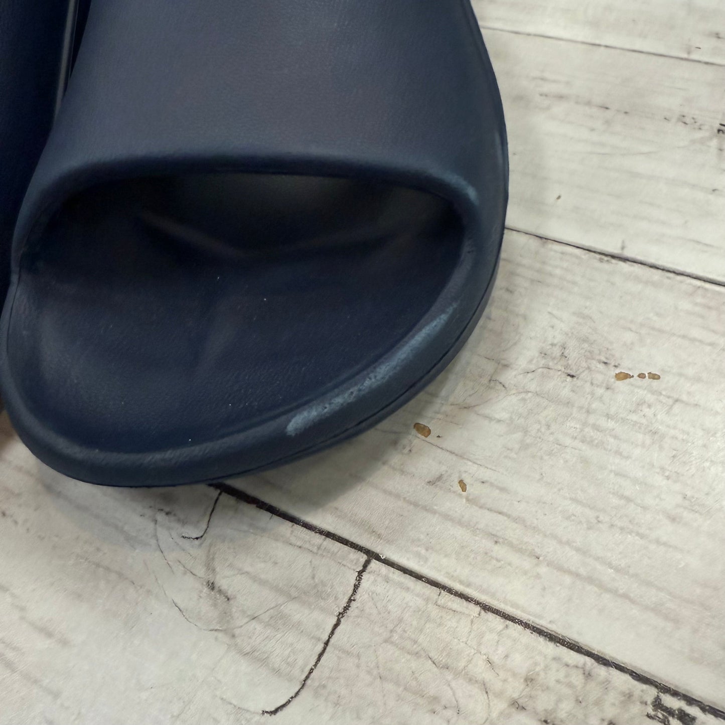 Shoes Flats By Gym Shark In Navy, Size: 7