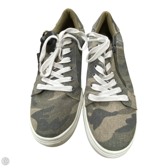 Shoes Sneakers By Cmc In Camouflage Print, Size: 9.5