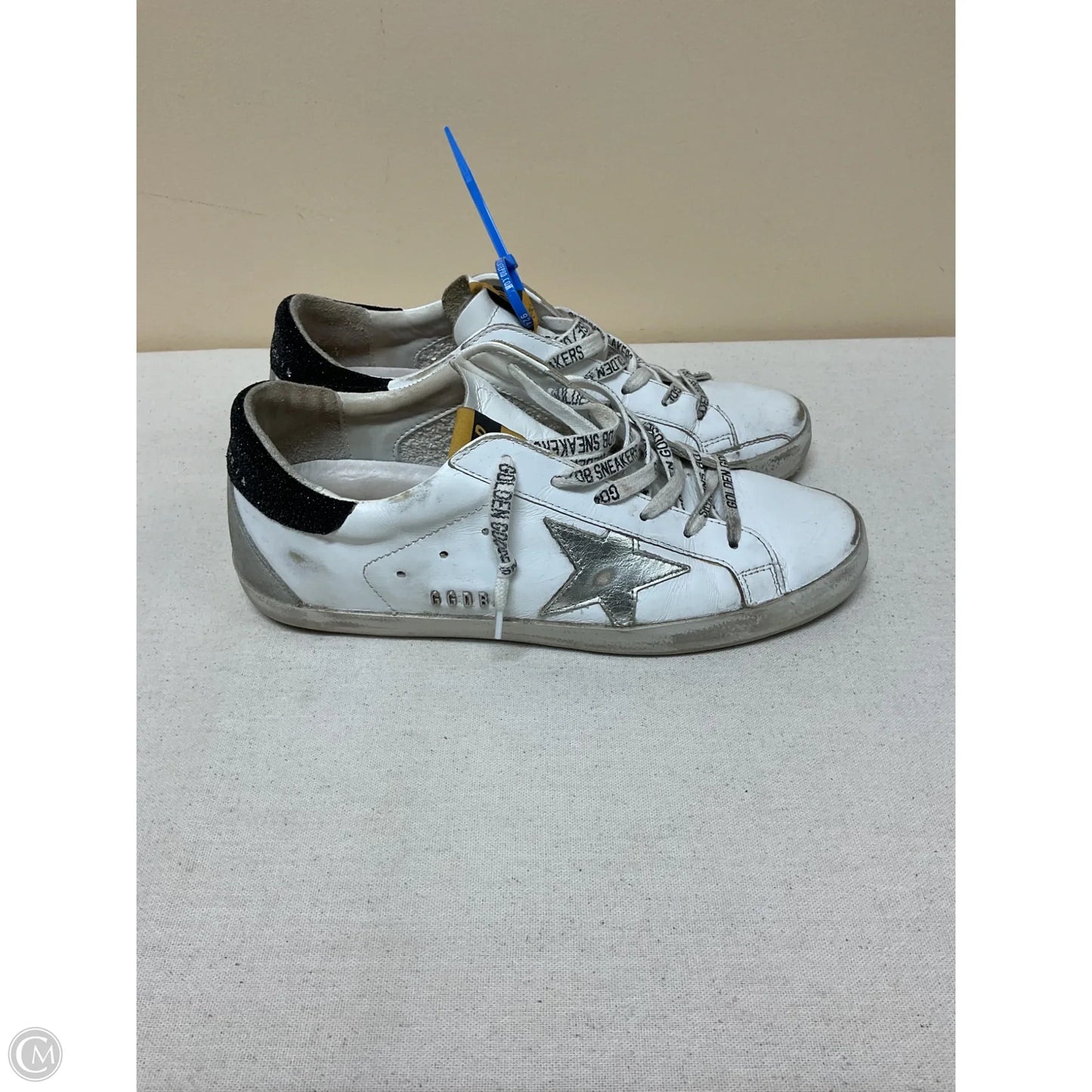 Shoes Luxury Designer By Golden Goose In White, Size: 8.5