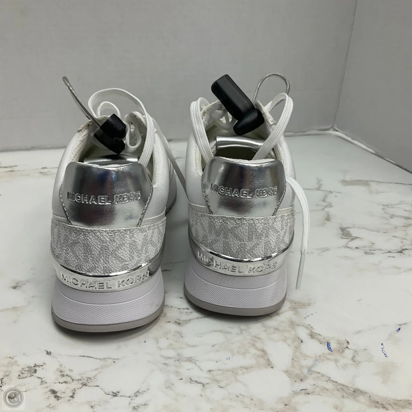 Shoes Designer By Michael Kors In White, Size: 6