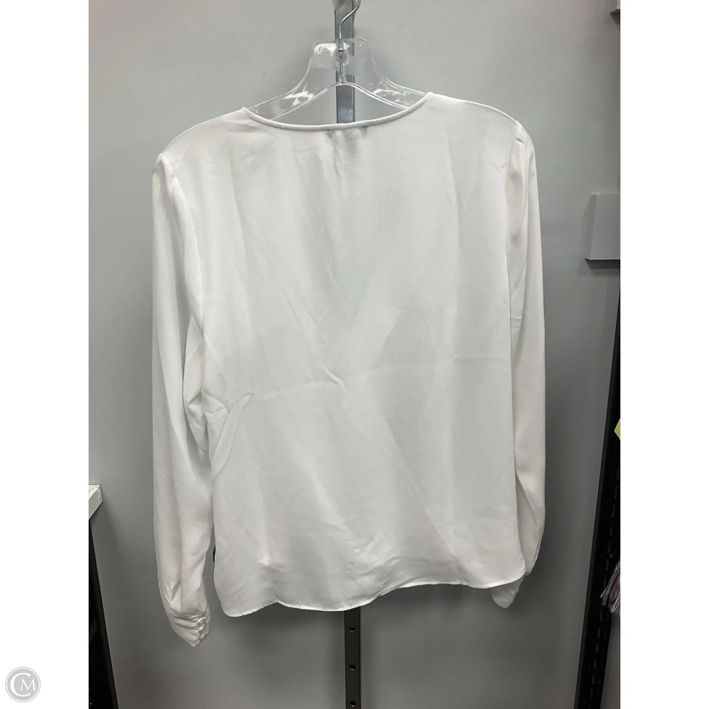Top Long Sleeve By Halogen In White, Size: M
