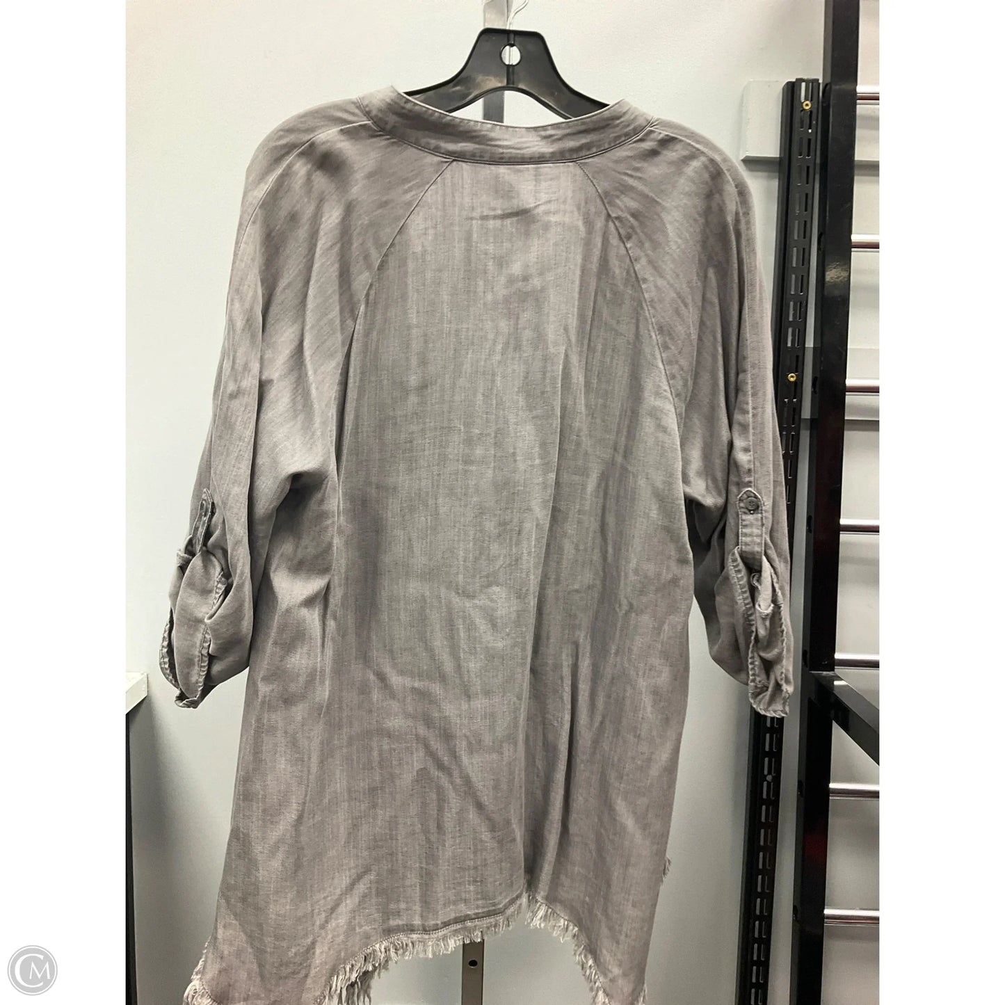 Top 3/4 Sleeve By Clothes Mentor In Grey, Size: M