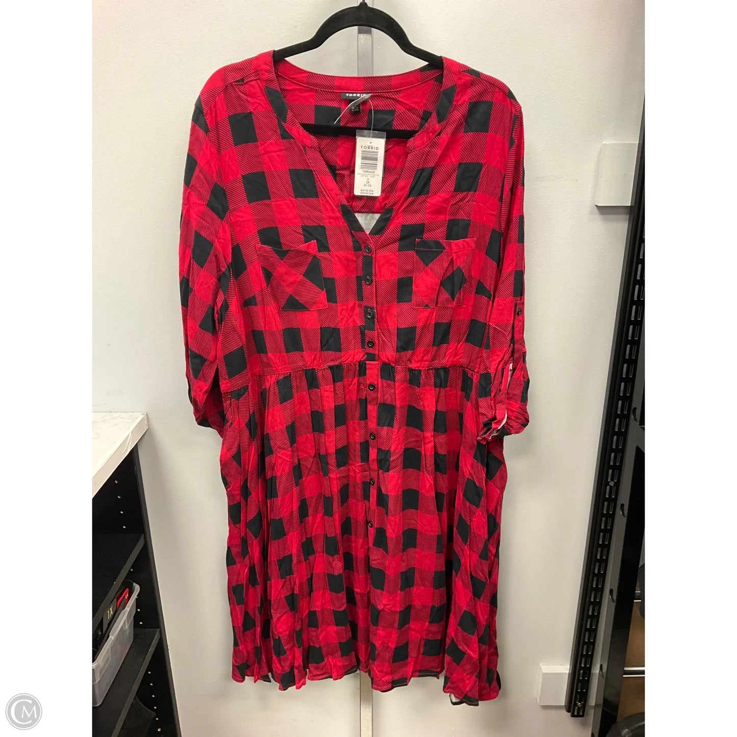 Dress Casual Short By Torrid In Checkered Pattern, Size: 3x