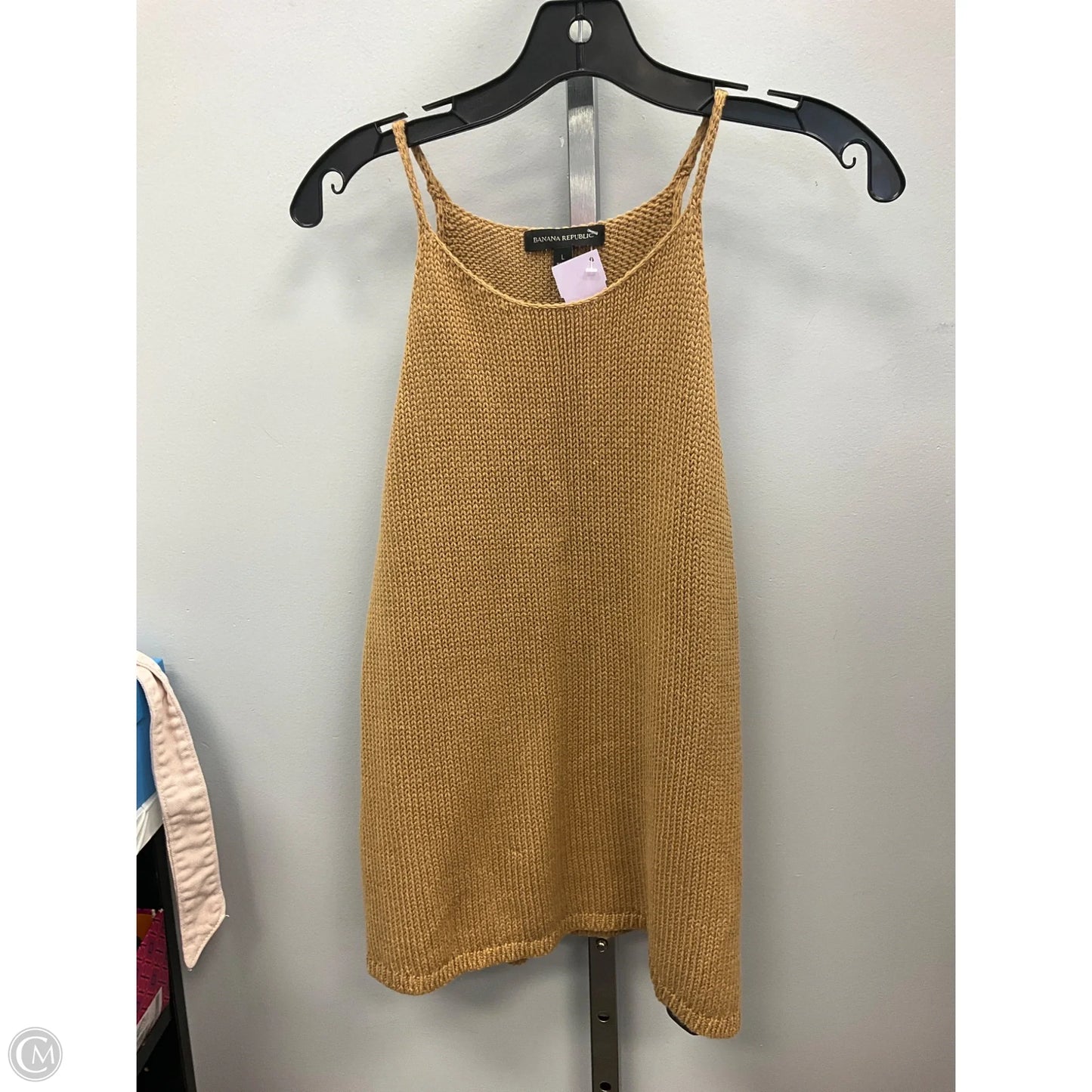 Top Sleeveless By Banana Republic In Tan, Size: L