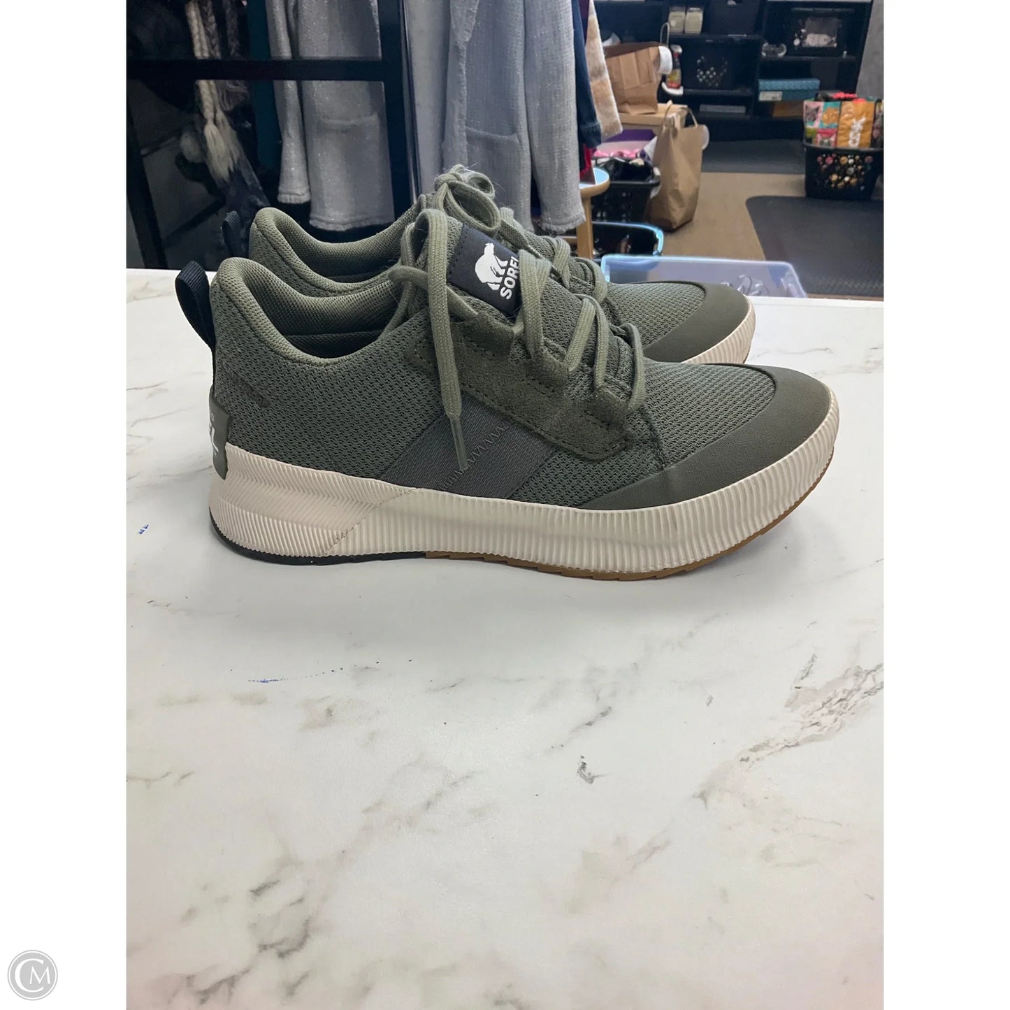 Shoes Athletic By Sorel In Green, Size: 8