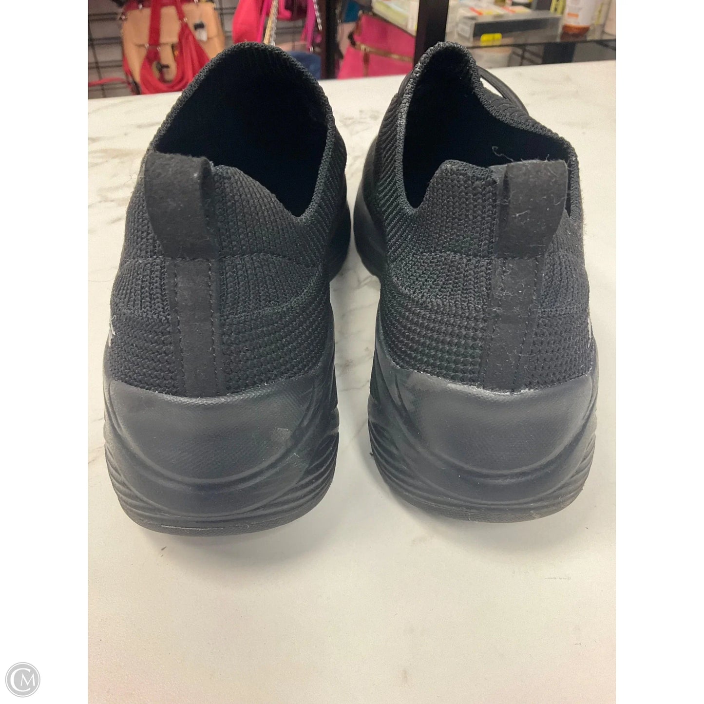 Shoes Athletic By Skechers In Black, Size: 8