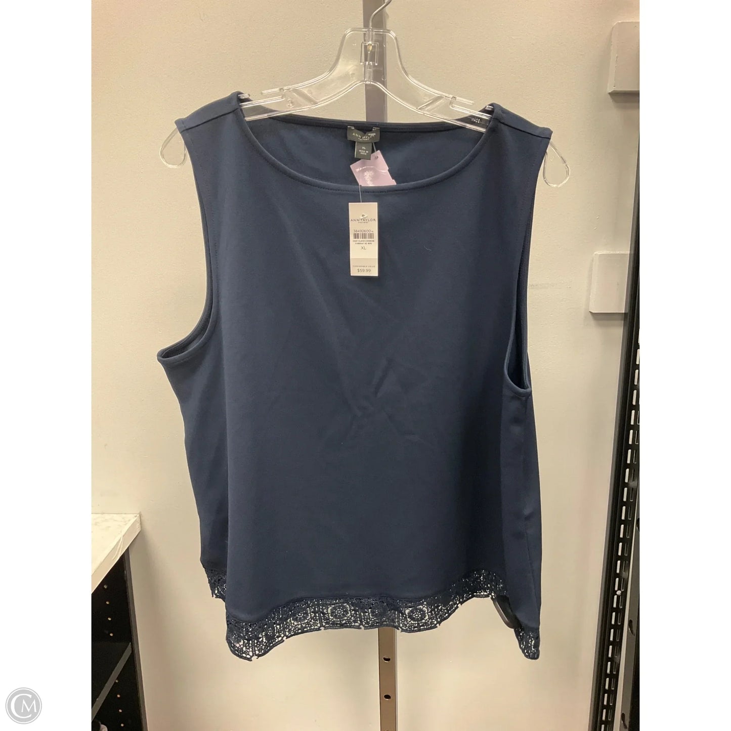 Top Sleeveless By Ann Taylor In Navy, Size: Xl