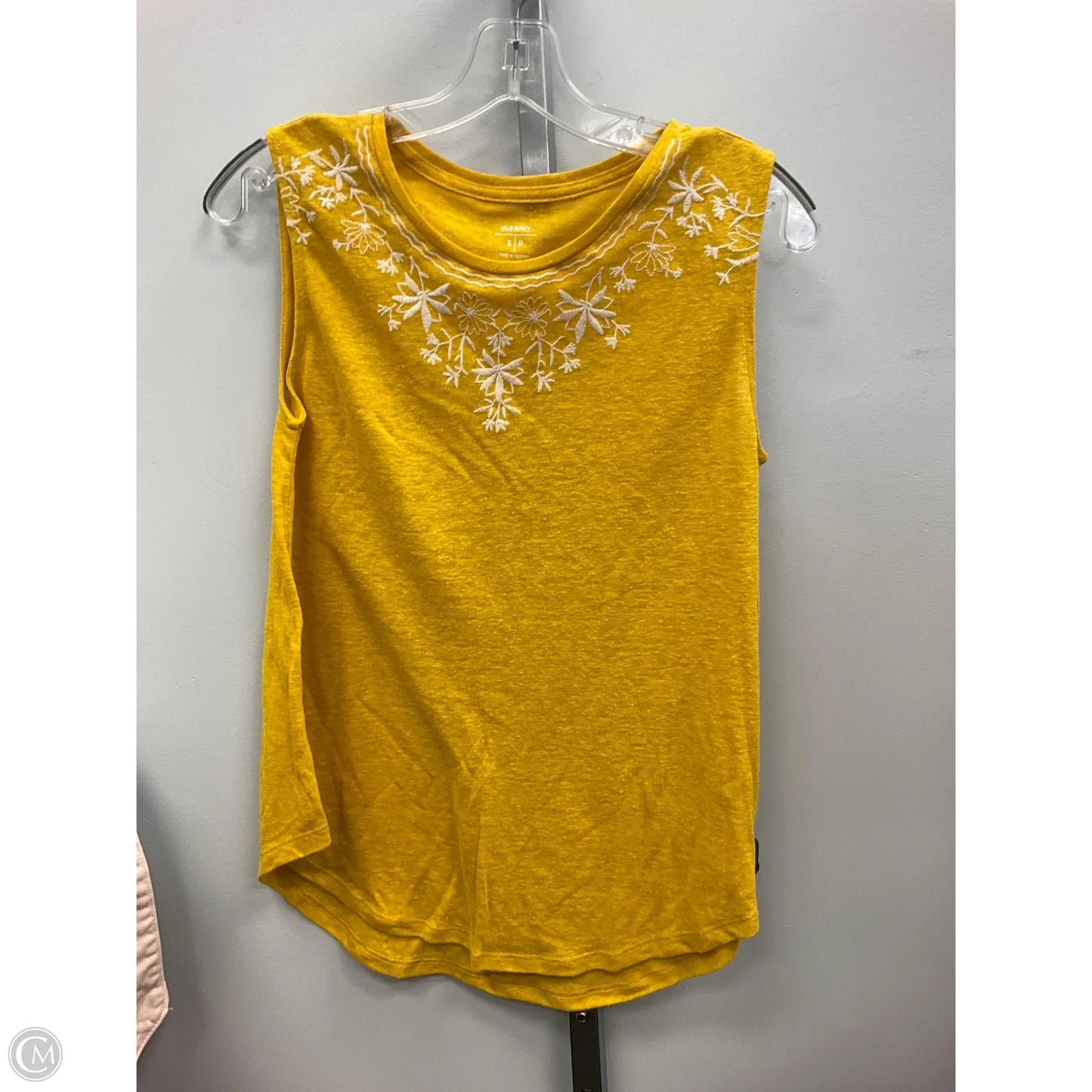 Top Sleeveless By Old Navy In Yellow, Size: S