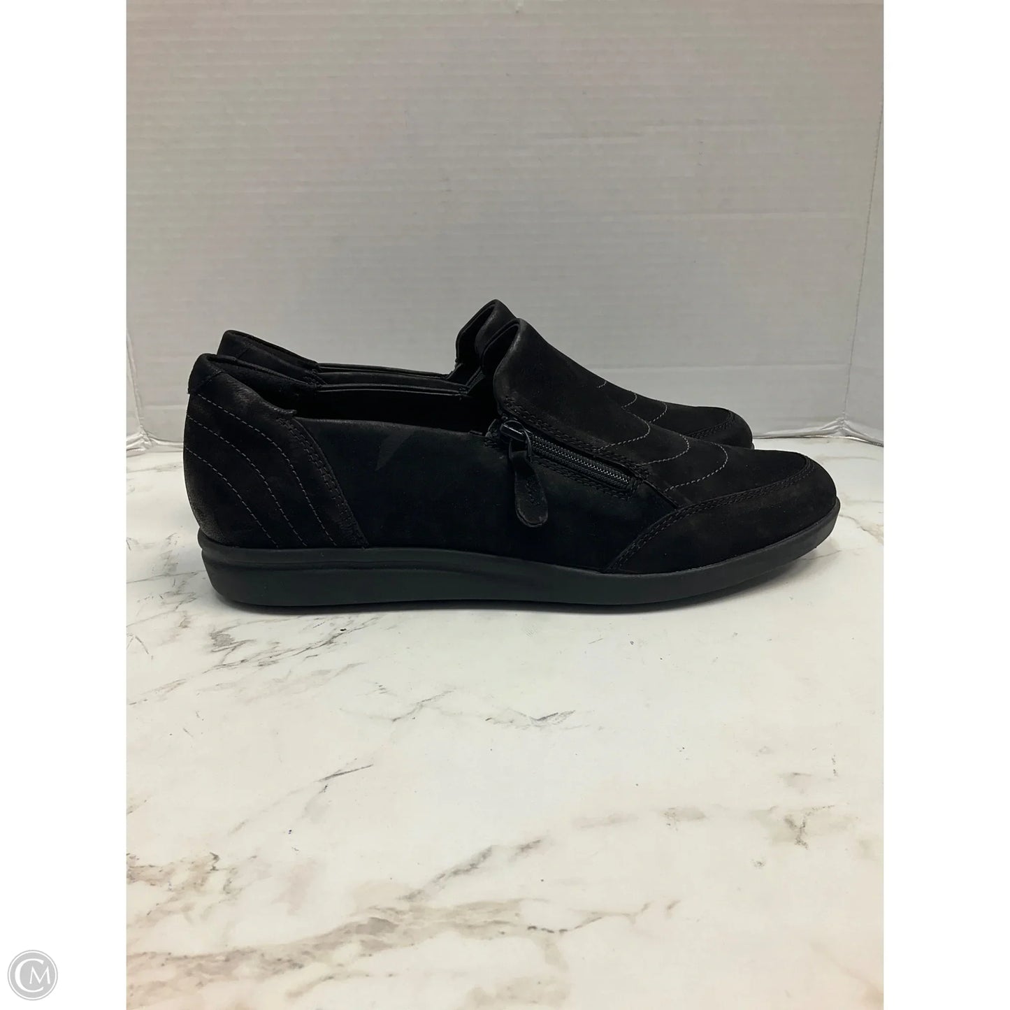 Shoes Flats By Clarks In Black, Size: 11
