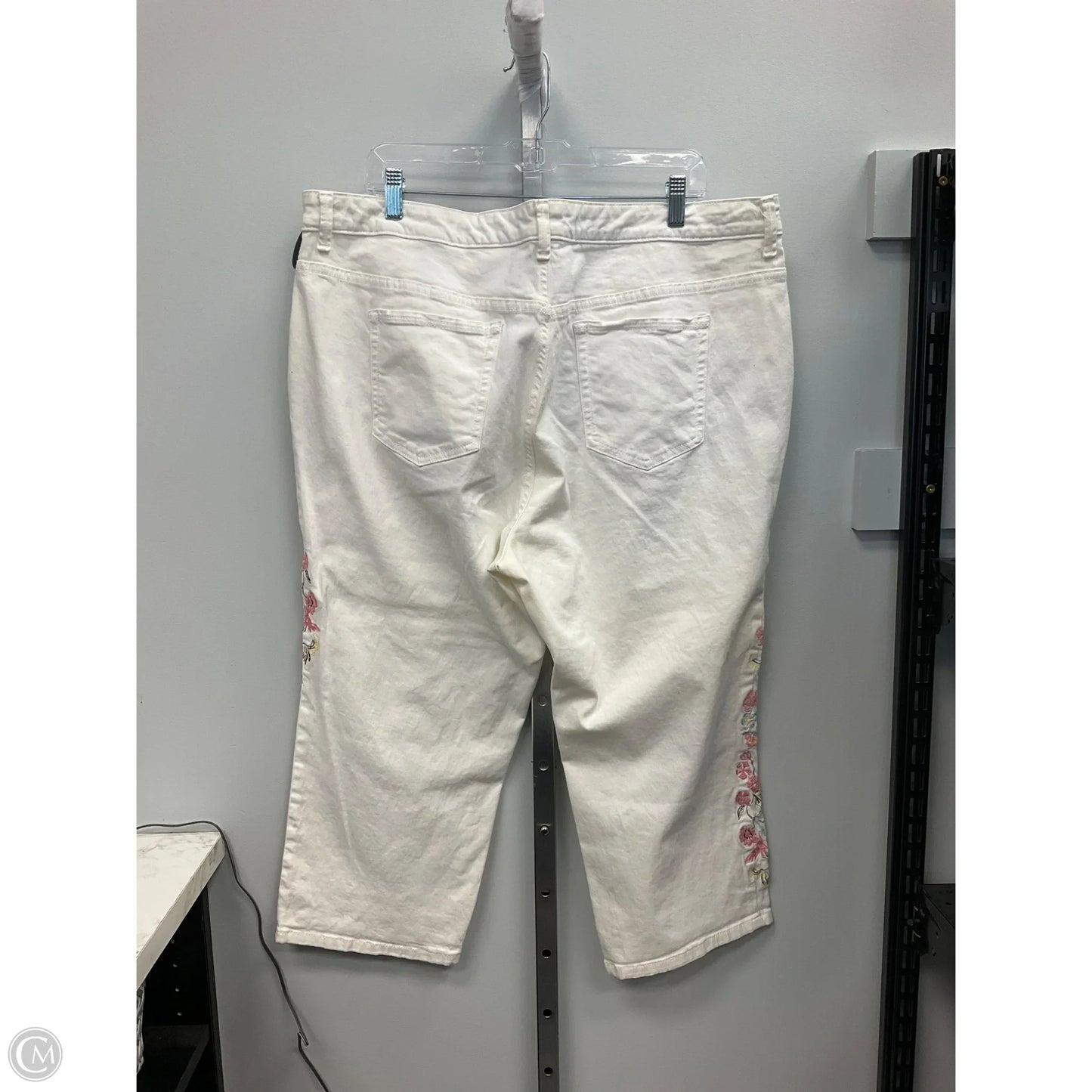Jeans Cropped By Charter Club In Cream, Size: 20