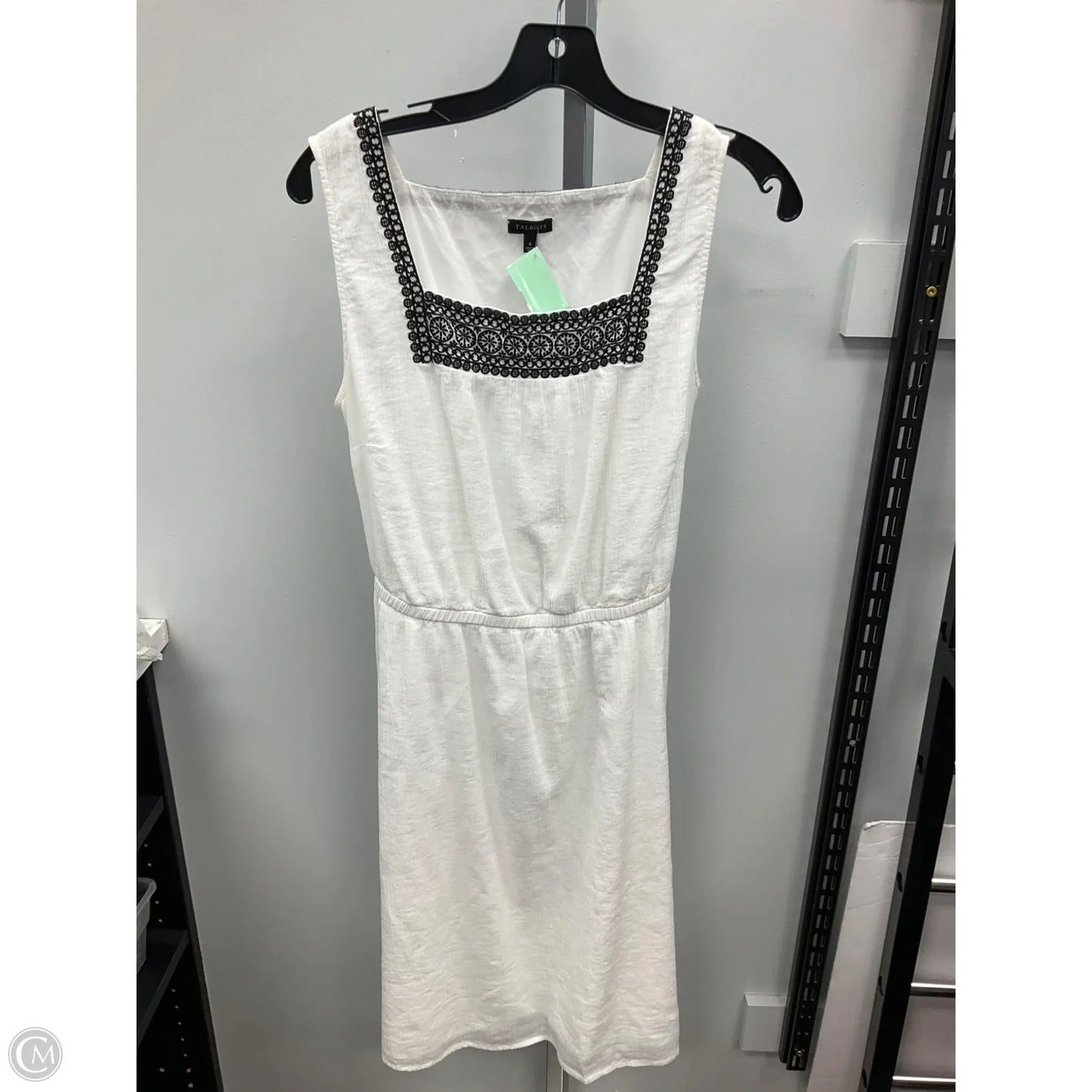 Dress Casual Short By Talbots In White, Size: 8