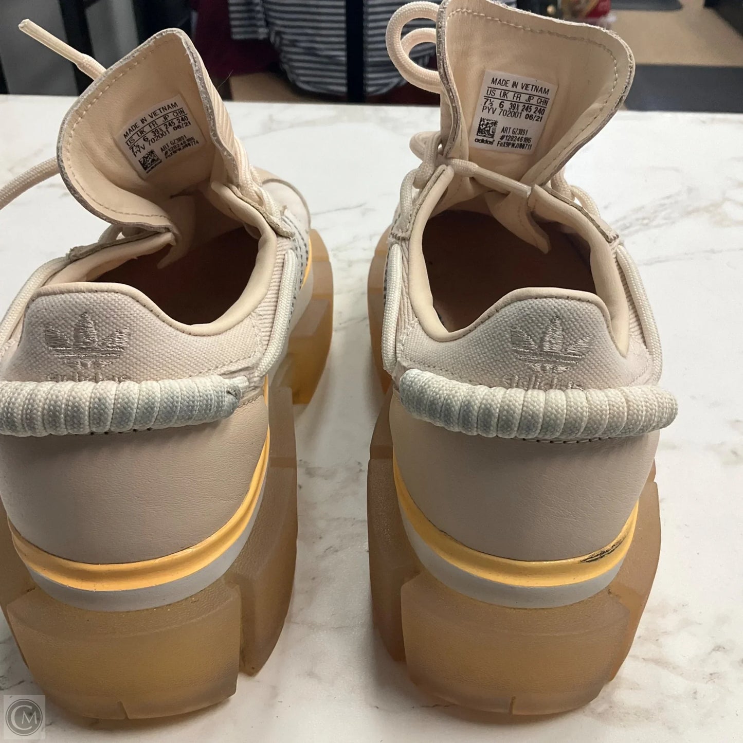 Shoes Sneakers By Adidas In Beige, Size: 7.5