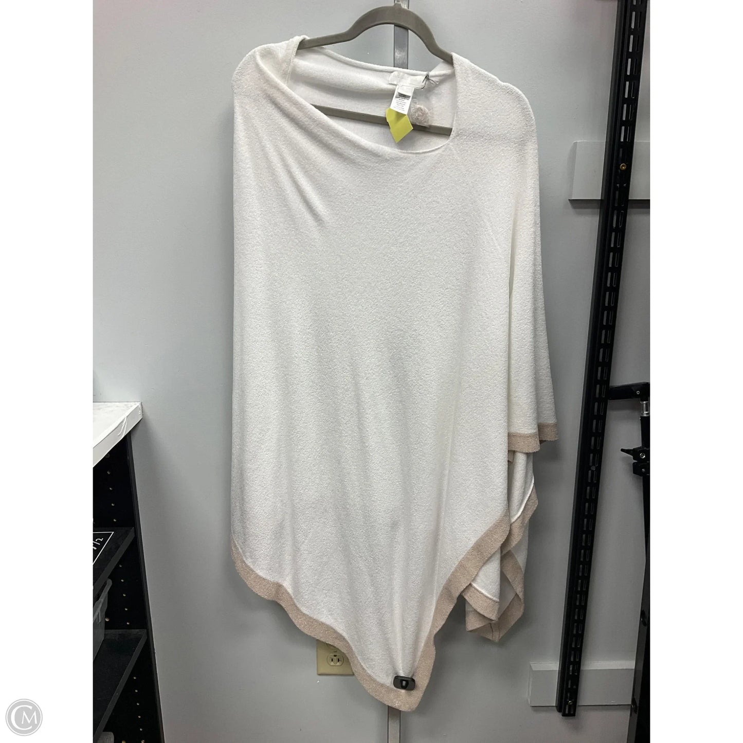Poncho By Barefoot Dreams In White, Size: Osfm