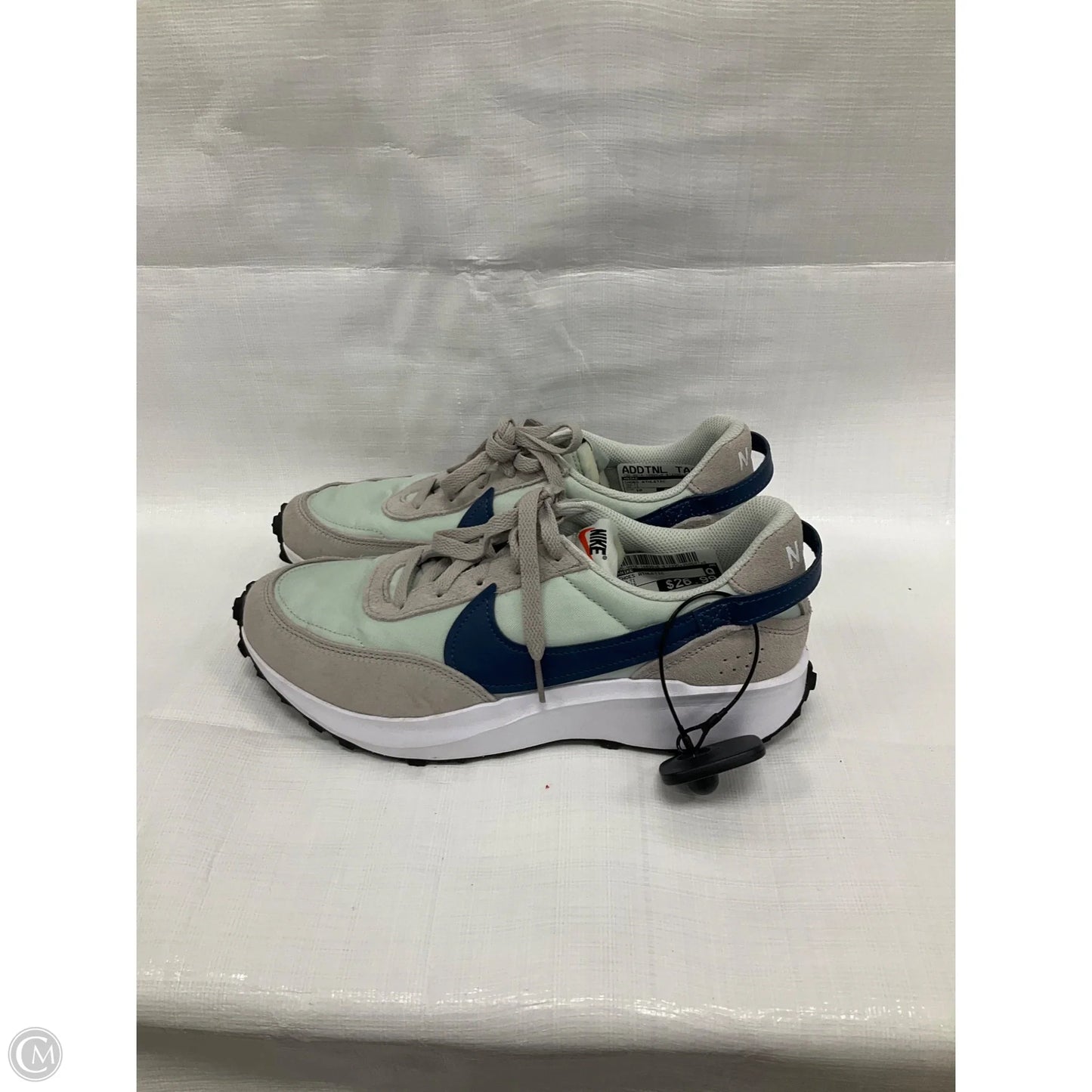 Shoes Athletic By Nike In Multi-colored, Size: 10