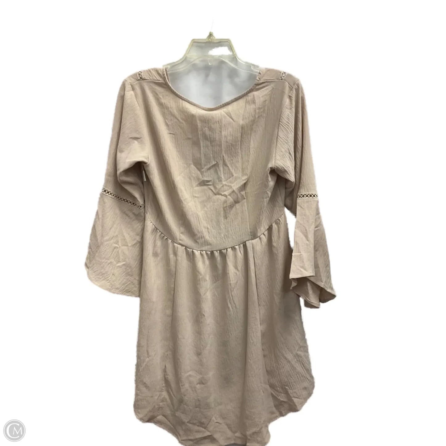 Dress Casual Short By Clothes Mentor In Beige, Size: S