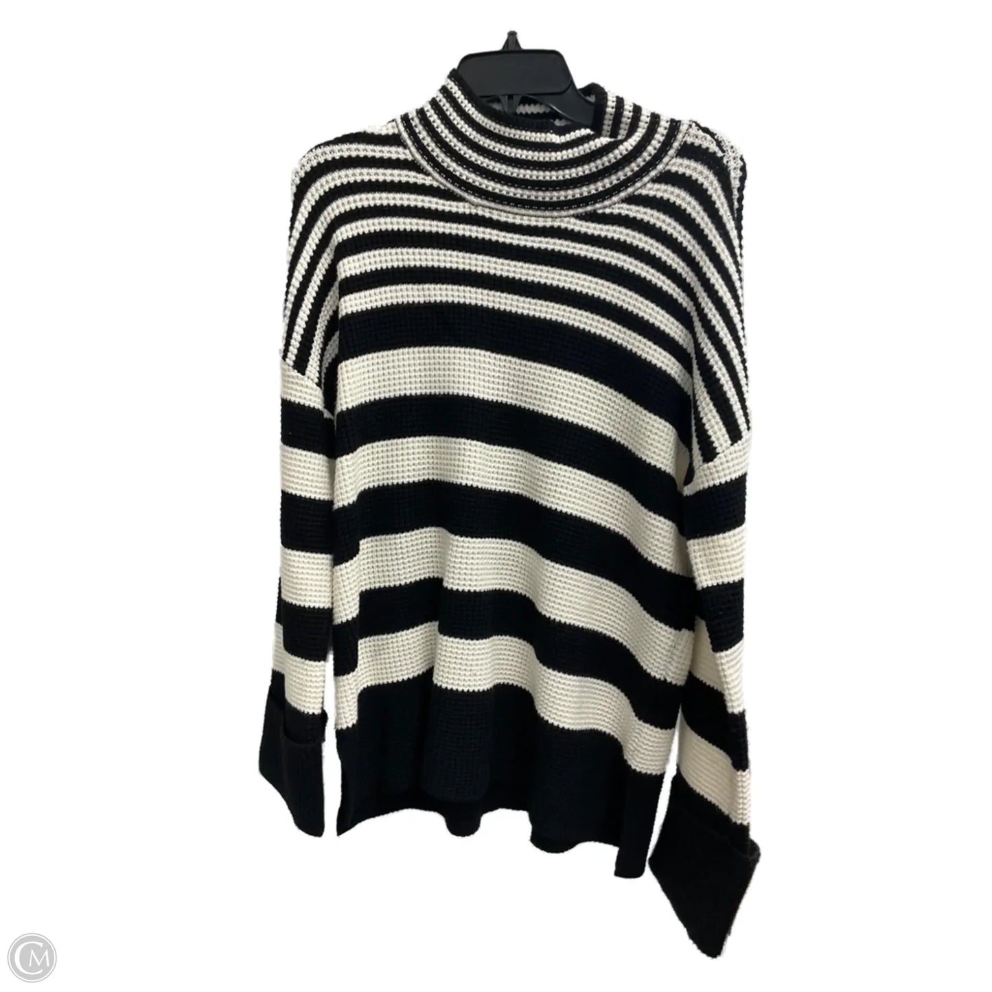 Sweater By Clothes Mentor In Black & White, Size: S