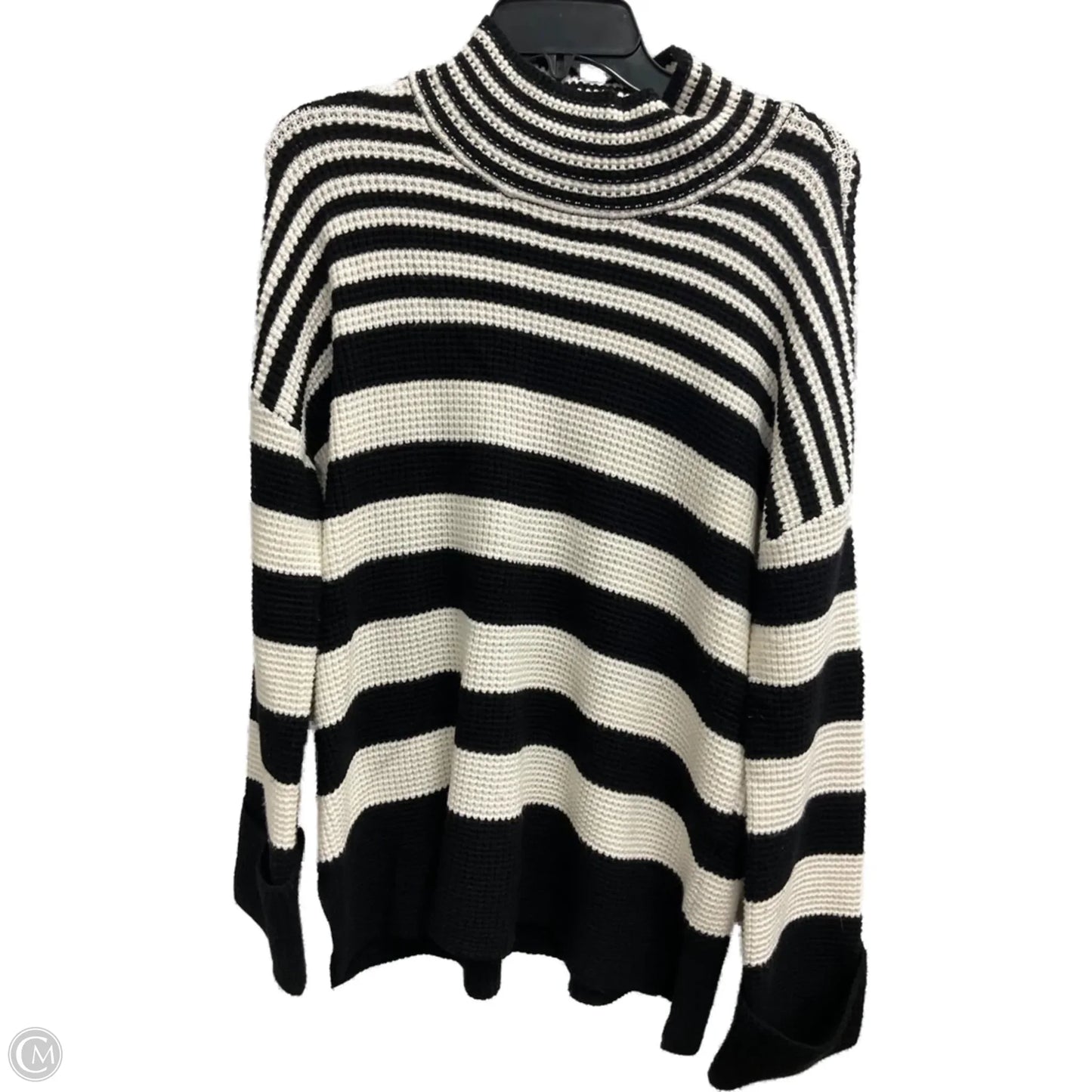 Sweater By Clothes Mentor In Black & White, Size: S