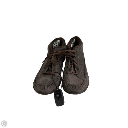 Shoes Sneakers By Skechers In Brown, Size: 7