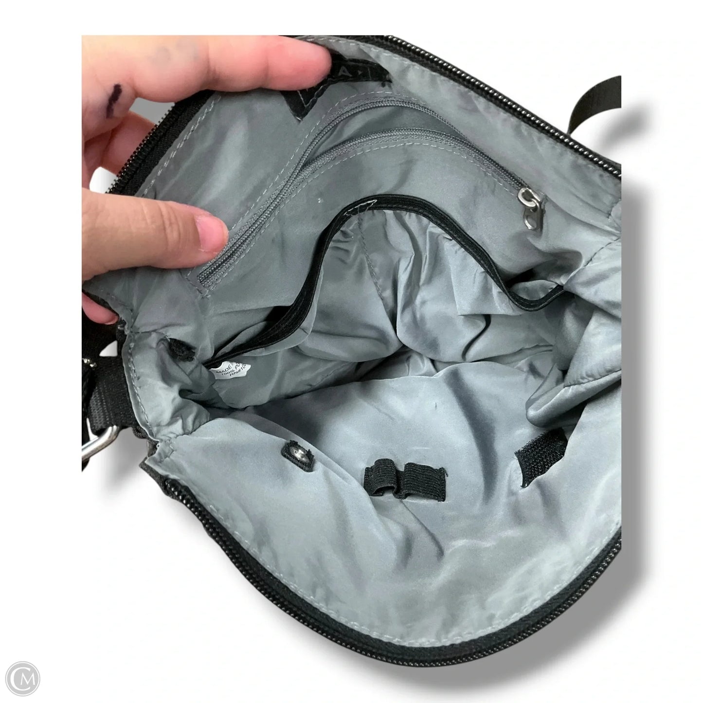 Crossbody By Clothes Mentor, Size: Medium