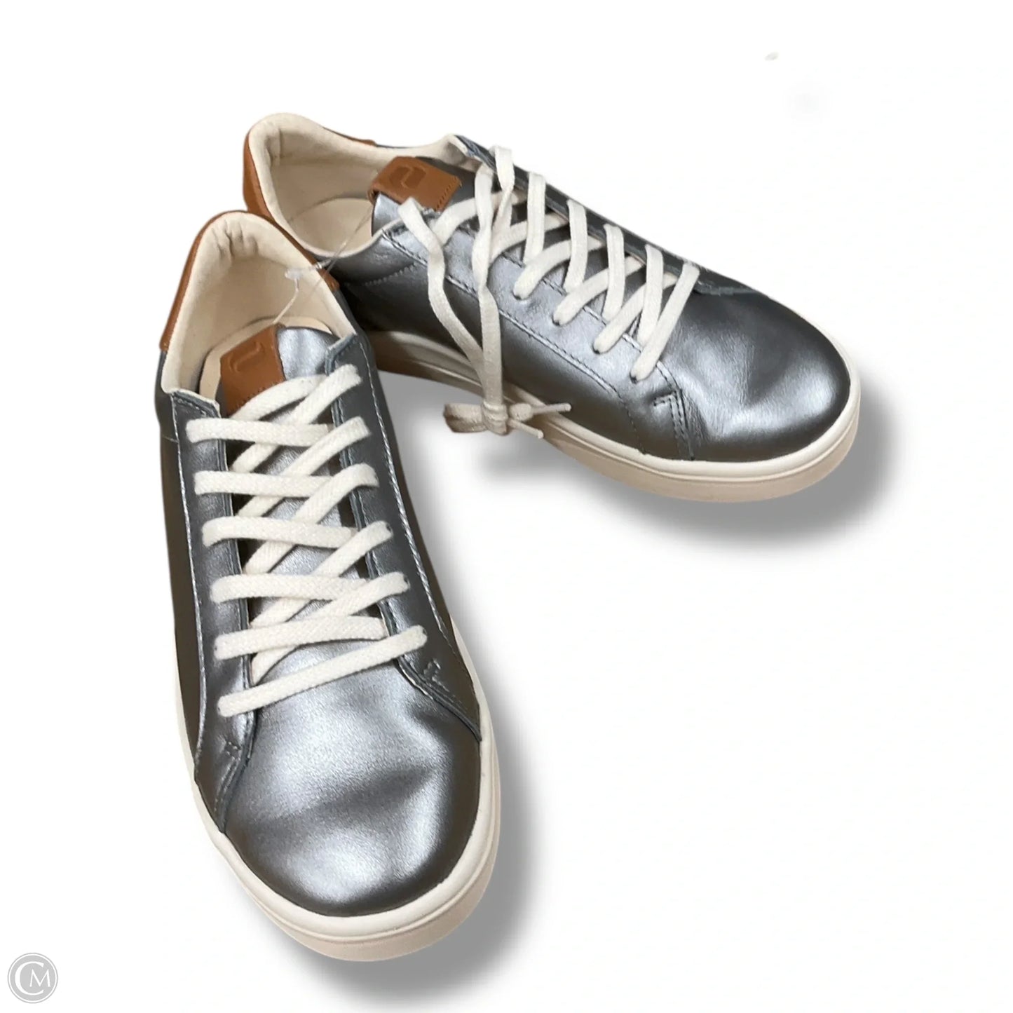 Shoes Sneakers By Infinity In Silver, Size: 8