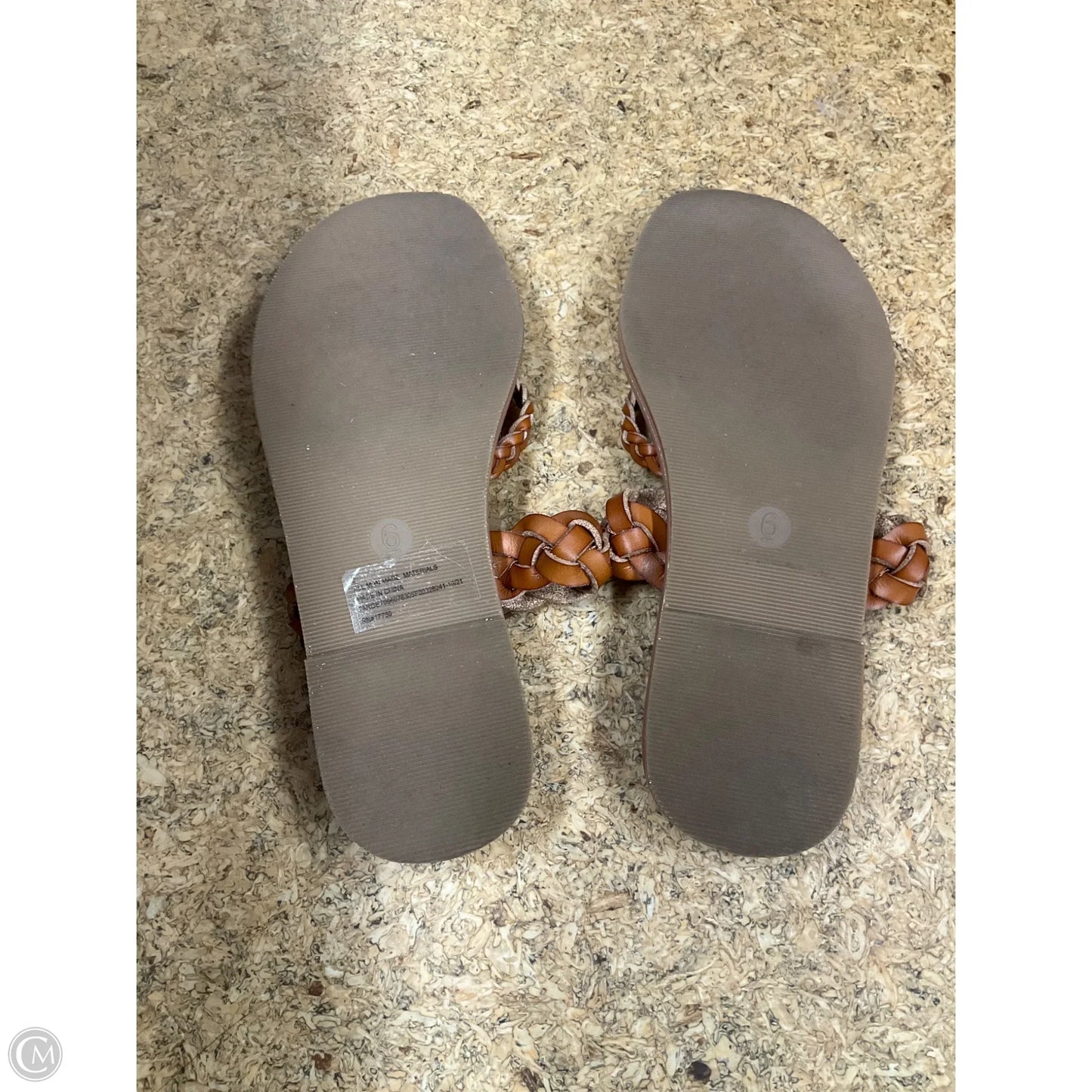 Sandals Flats By Universal Thread In Tan, Size: 6