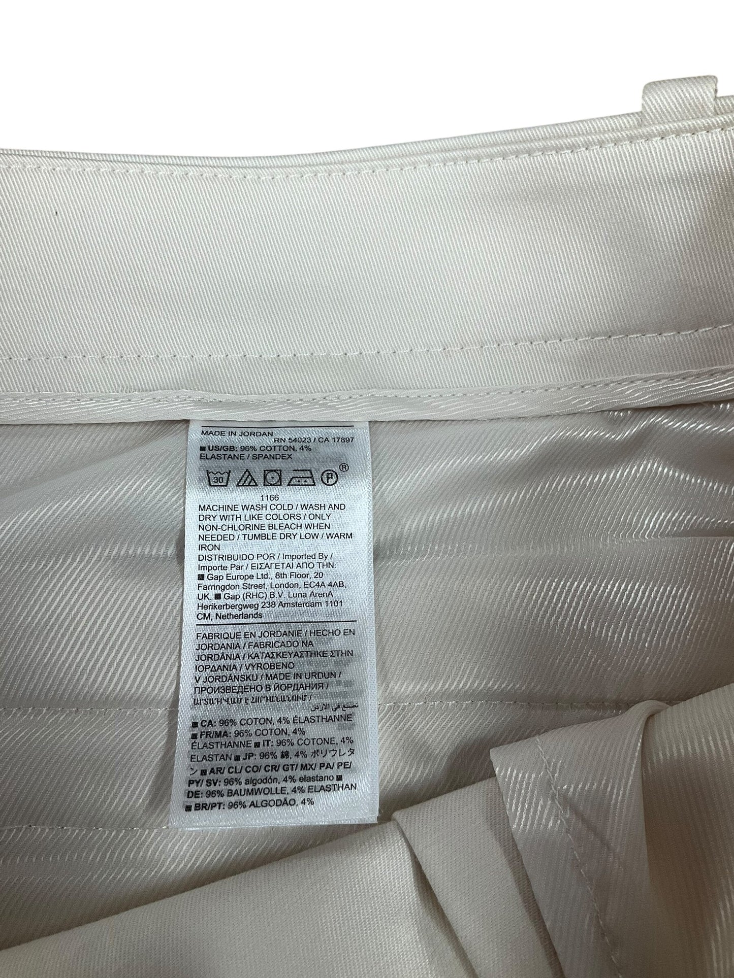 Shorts By Banana Republic Size: 16