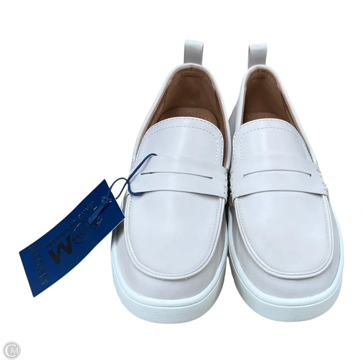 Shoes Flats By White Mountain In Beige, Size: 6